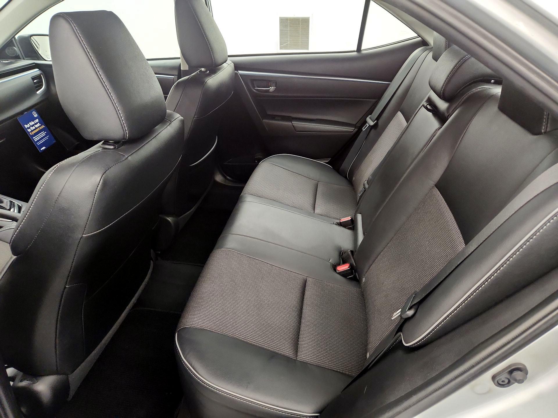 Thumbnail: 2015 Toyota Corolla - 18