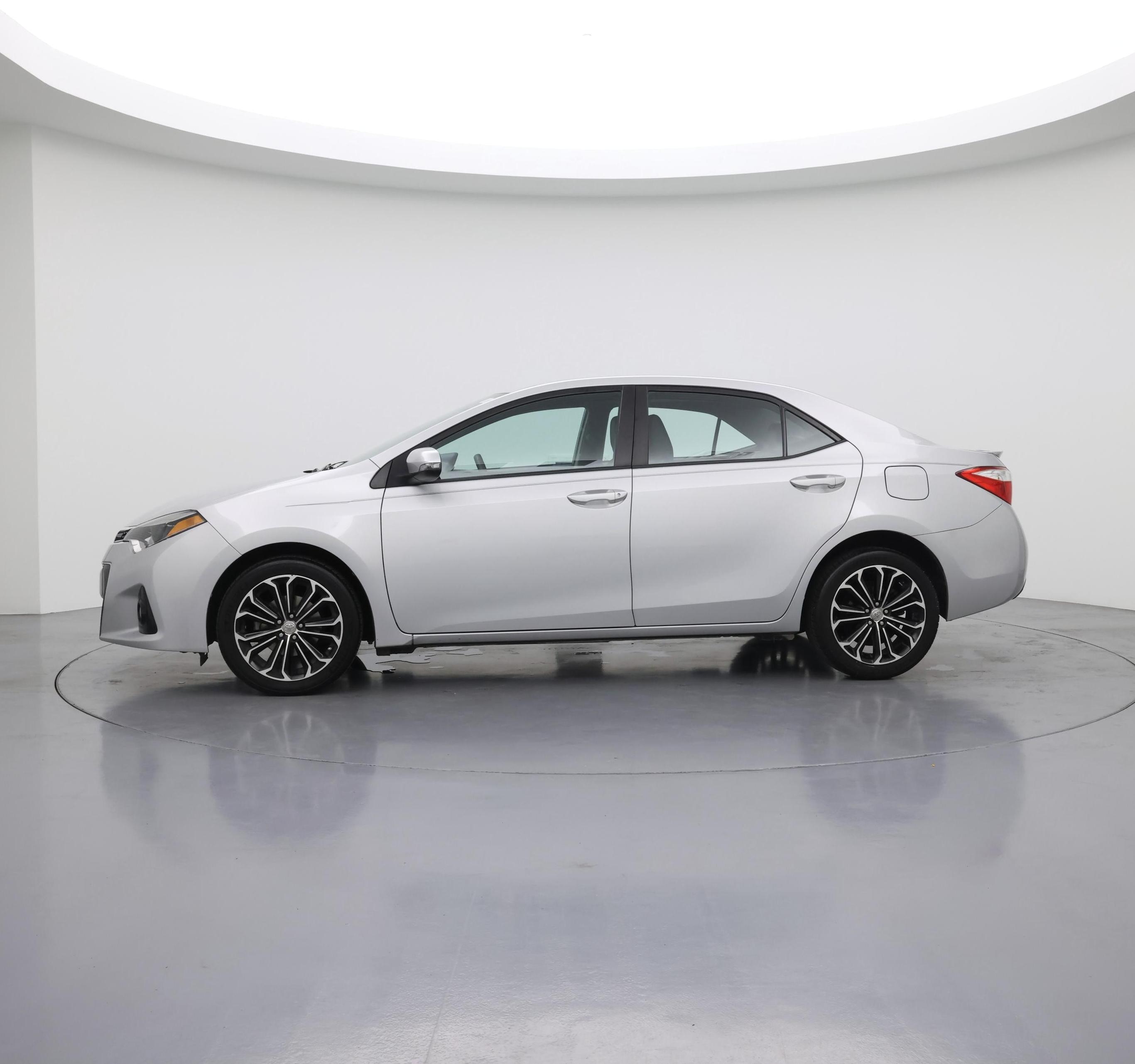 Thumbnail: 2015 Toyota Corolla - 3