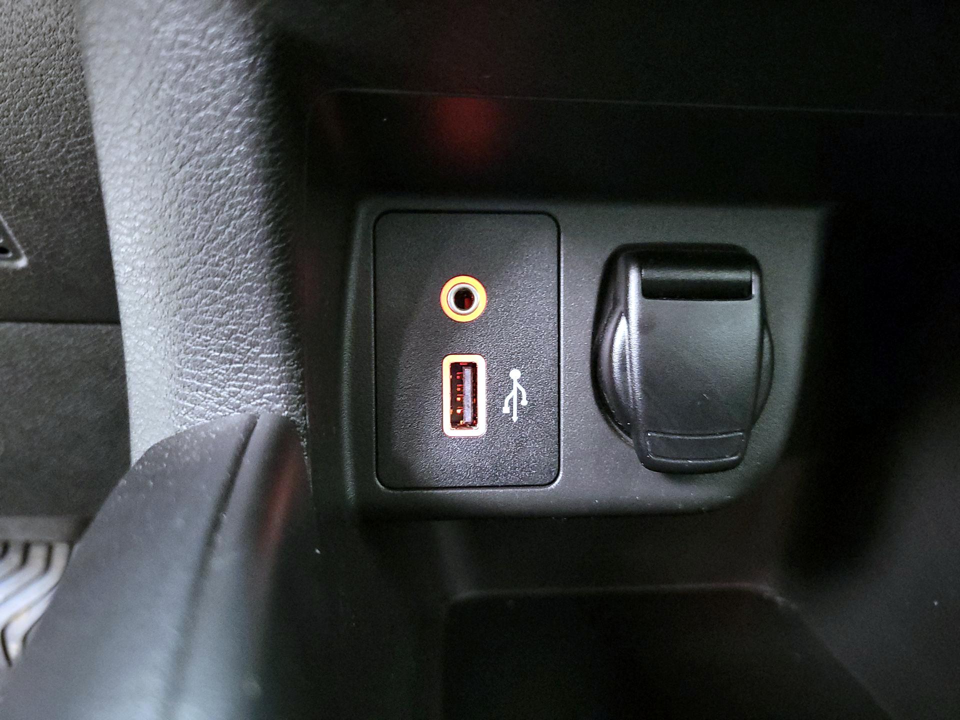 Thumbnail: 2020 Nissan Versa - 18