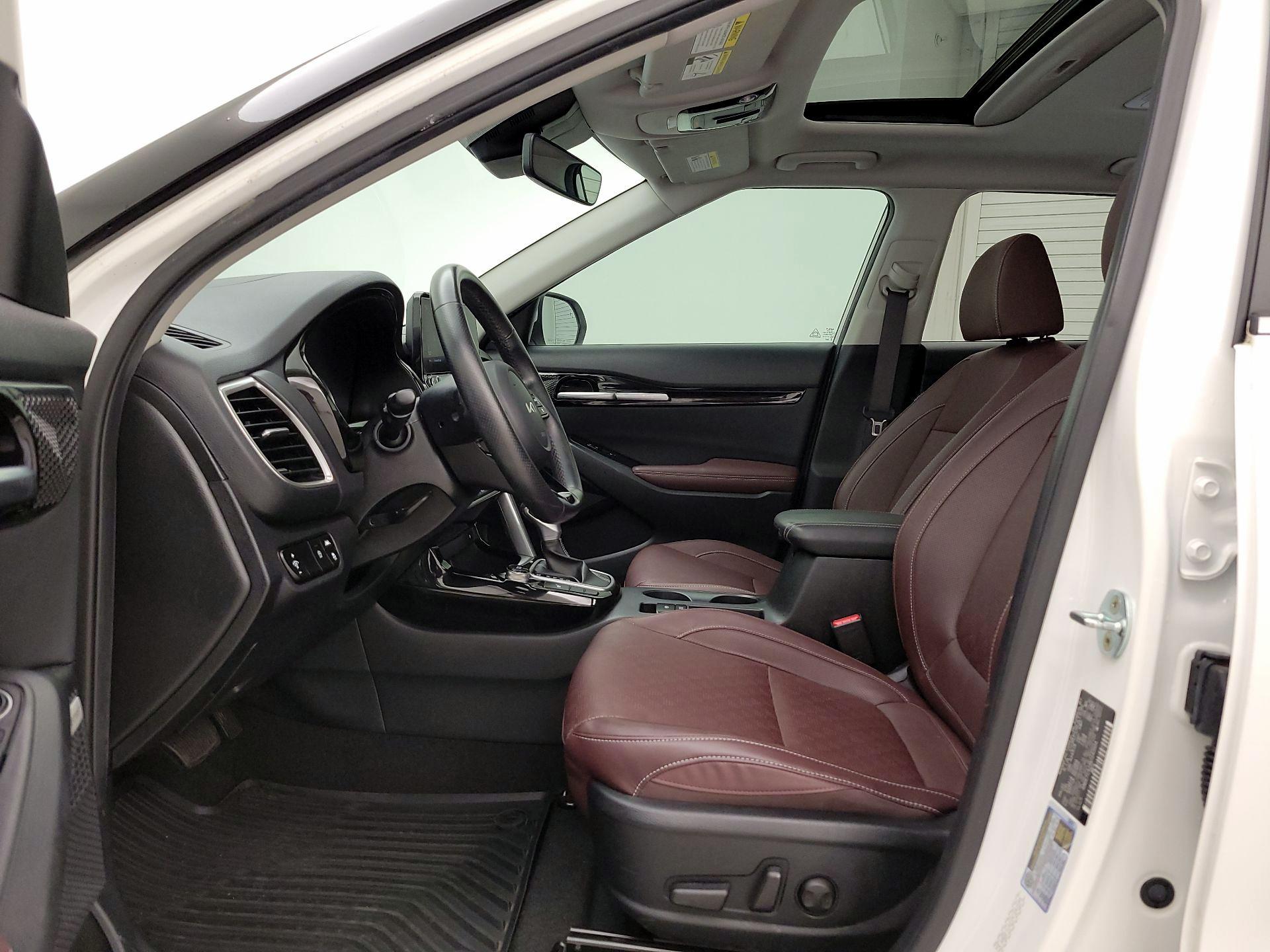 Thumbnail: 2022 Kia Seltos - 11