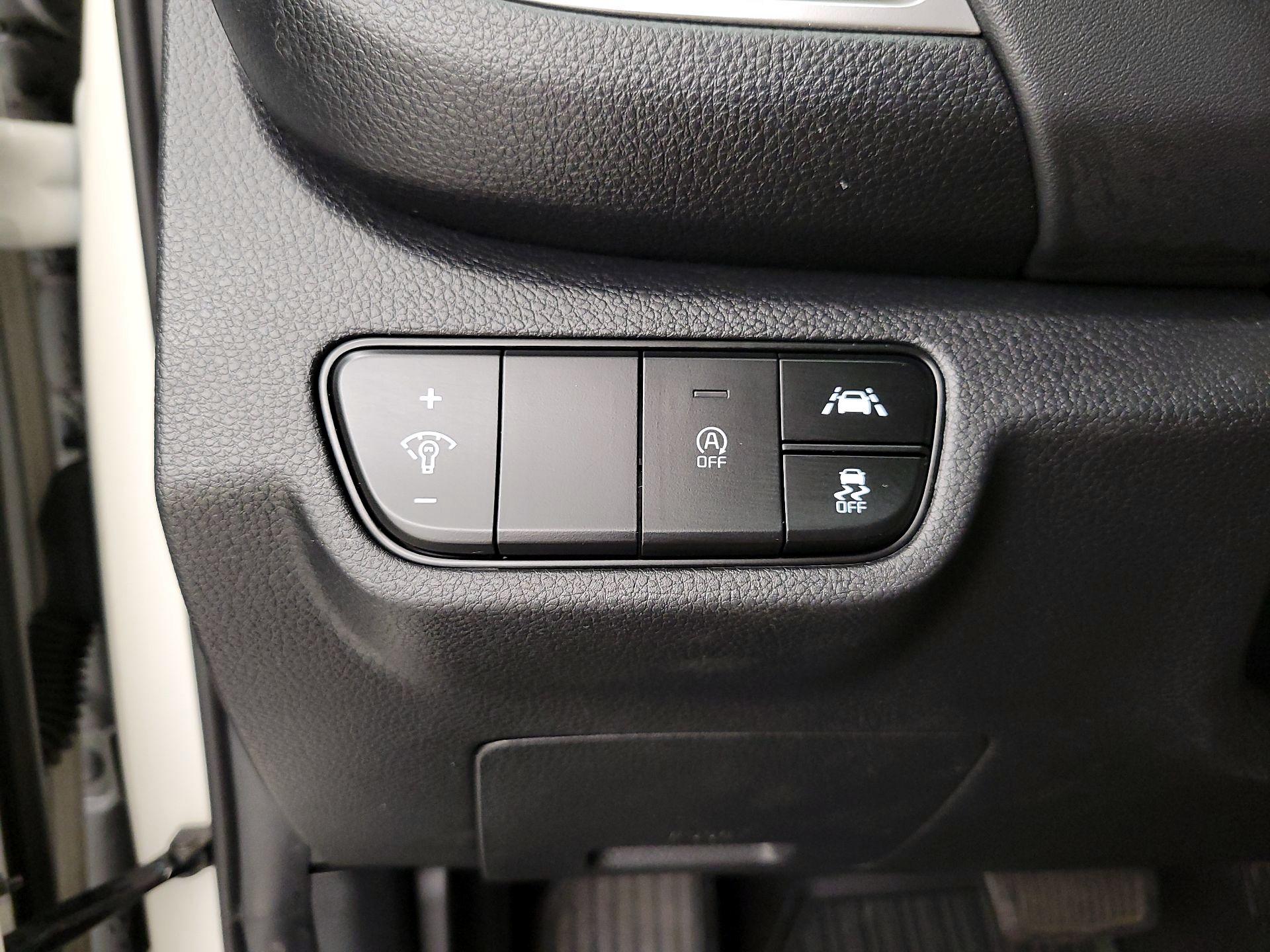 Thumbnail: 2022 Kia Seltos - 13