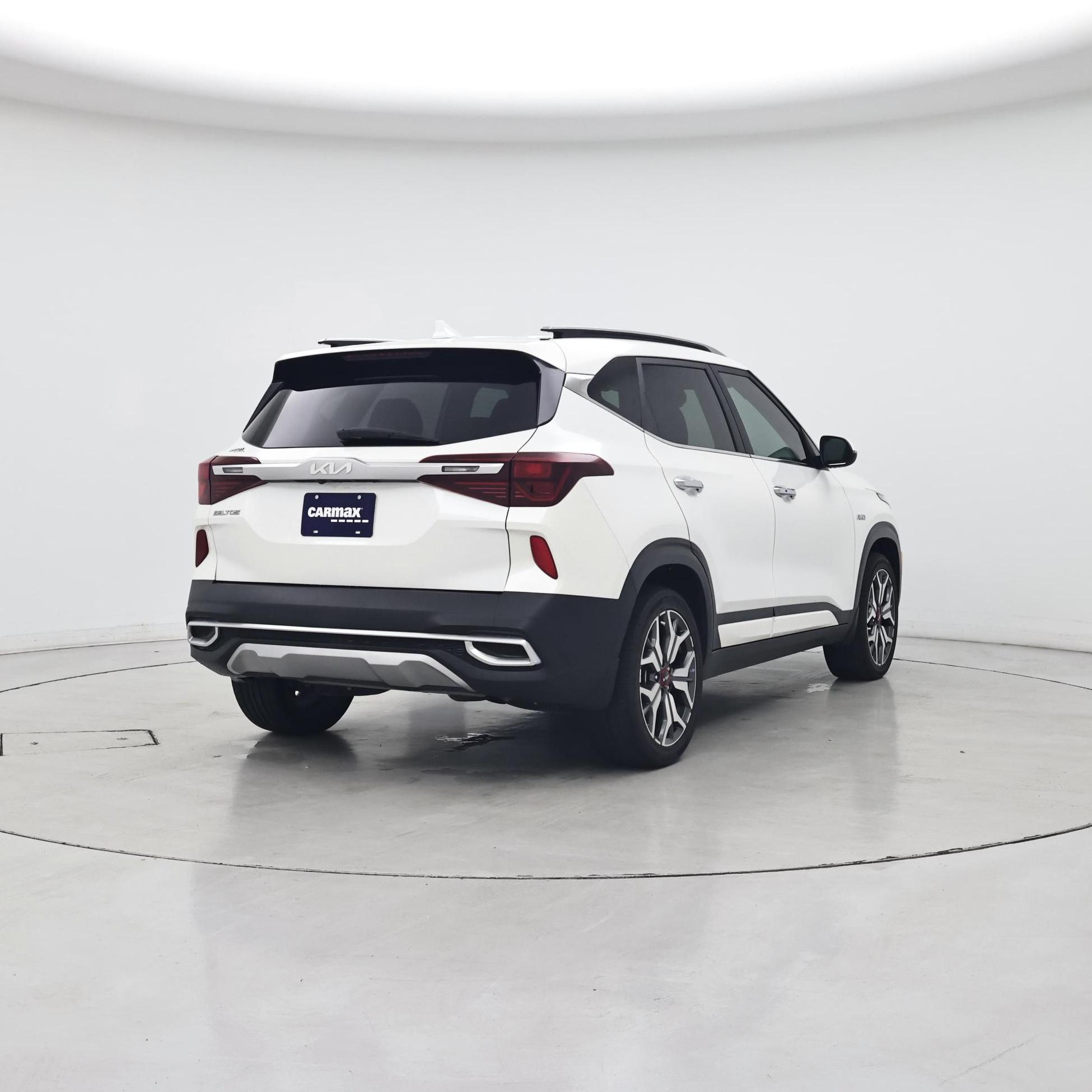 Thumbnail: 2022 Kia Seltos - 8