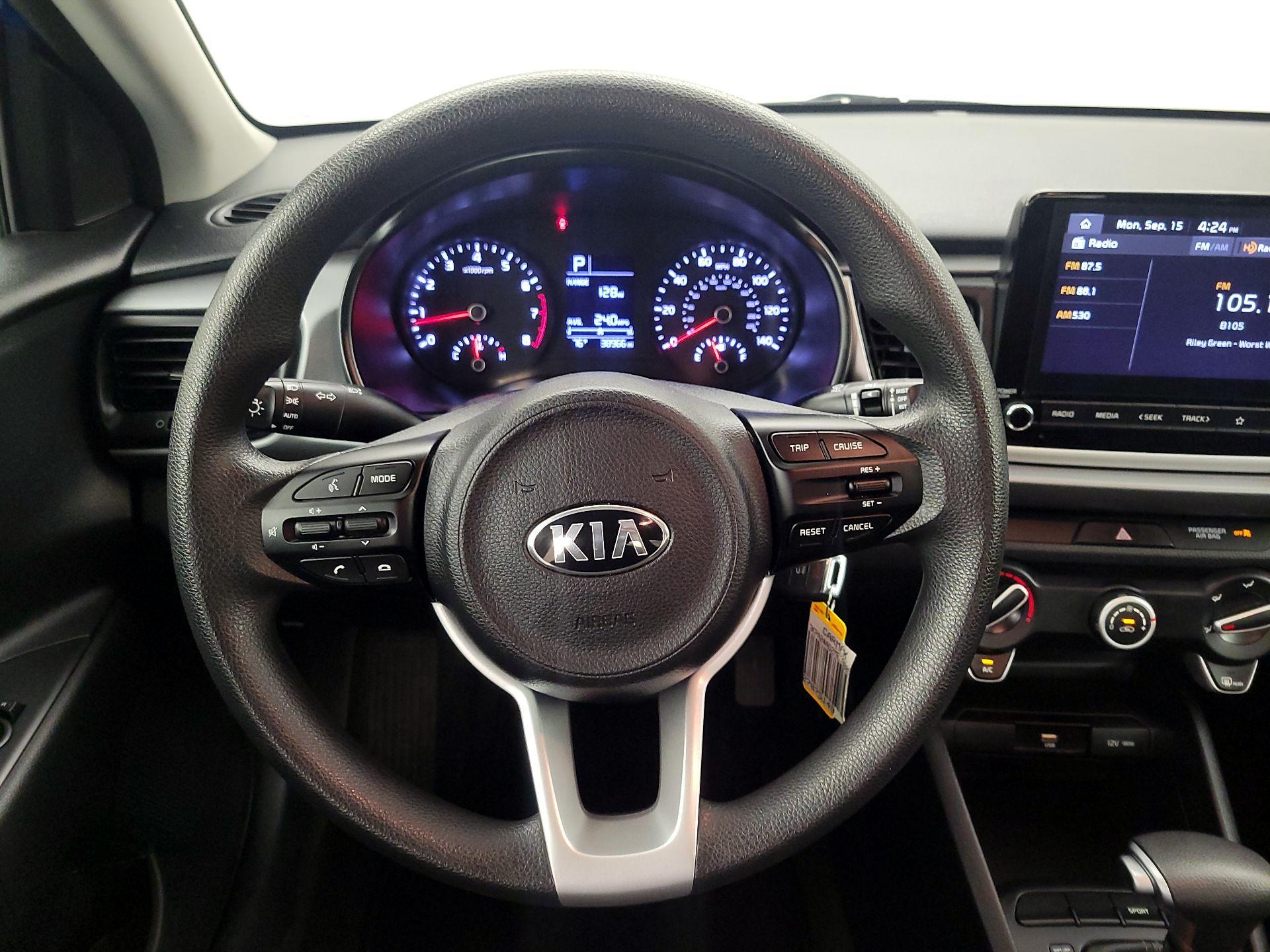 Thumbnail: 2021 Kia Rio - 10