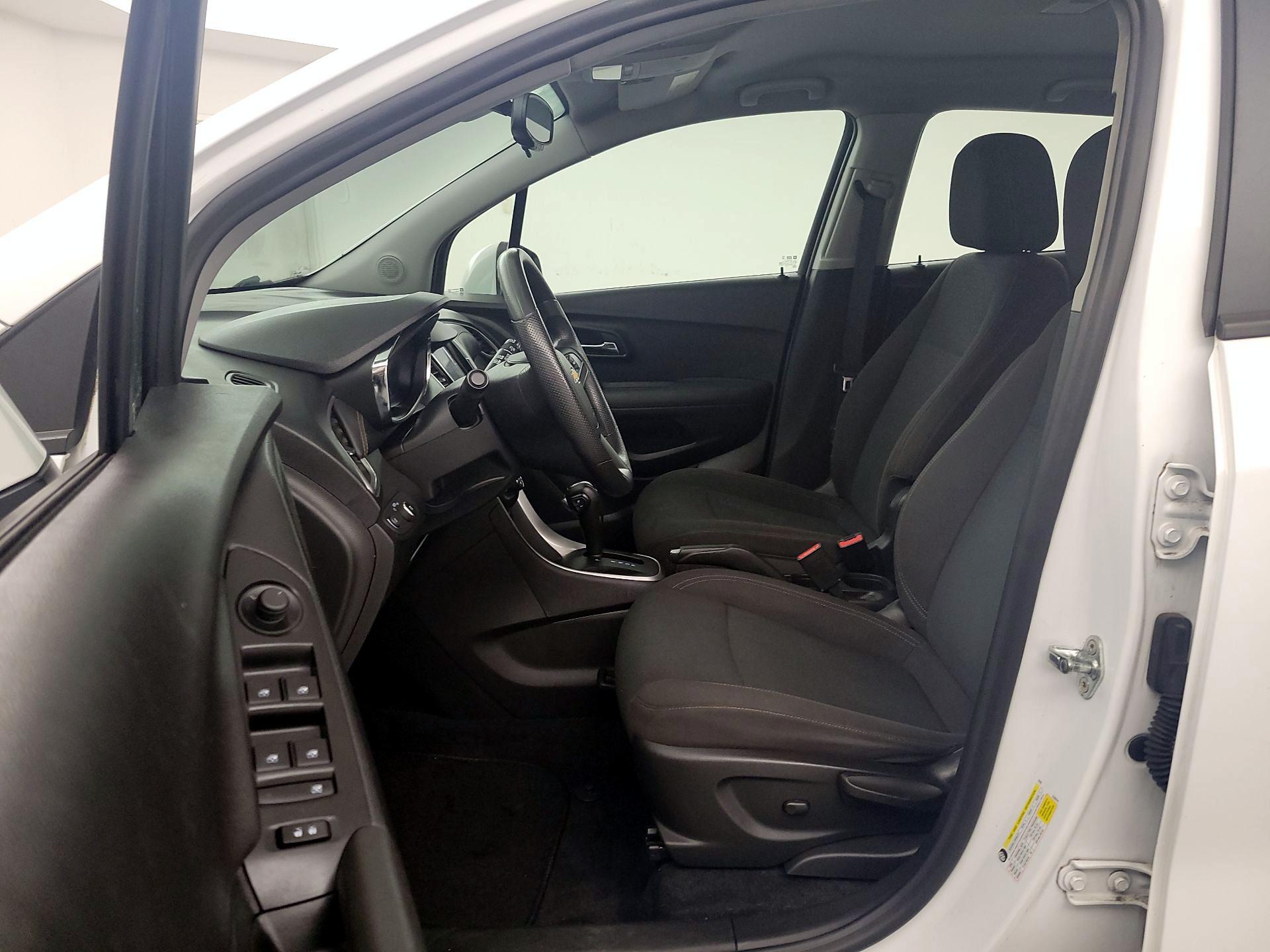Thumbnail: 2020 Chevrolet Trax - 11
