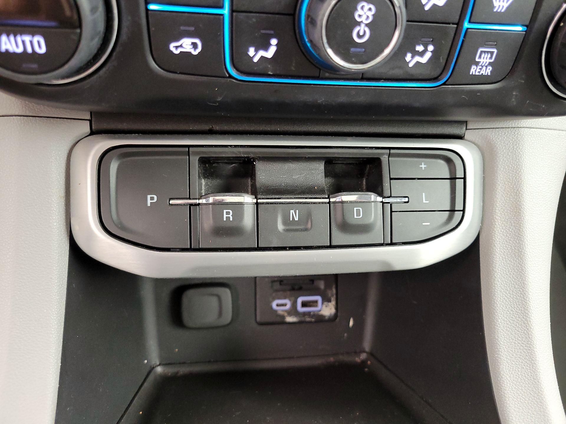 Thumbnail: 2021 GMC Acadia - 17