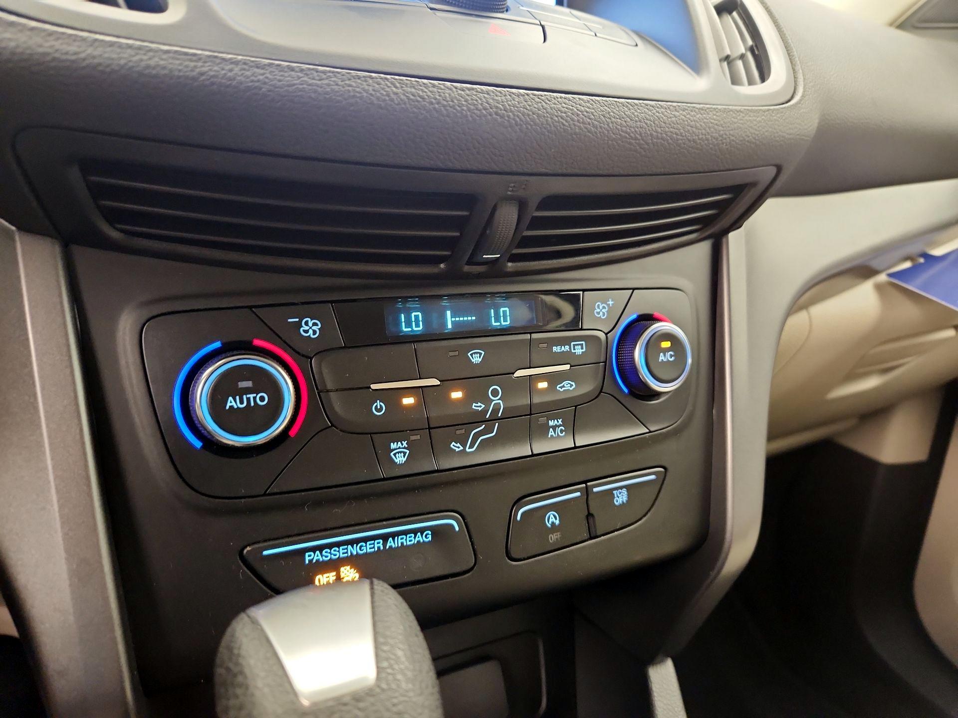 Thumbnail: 2017 Ford Escape - 17