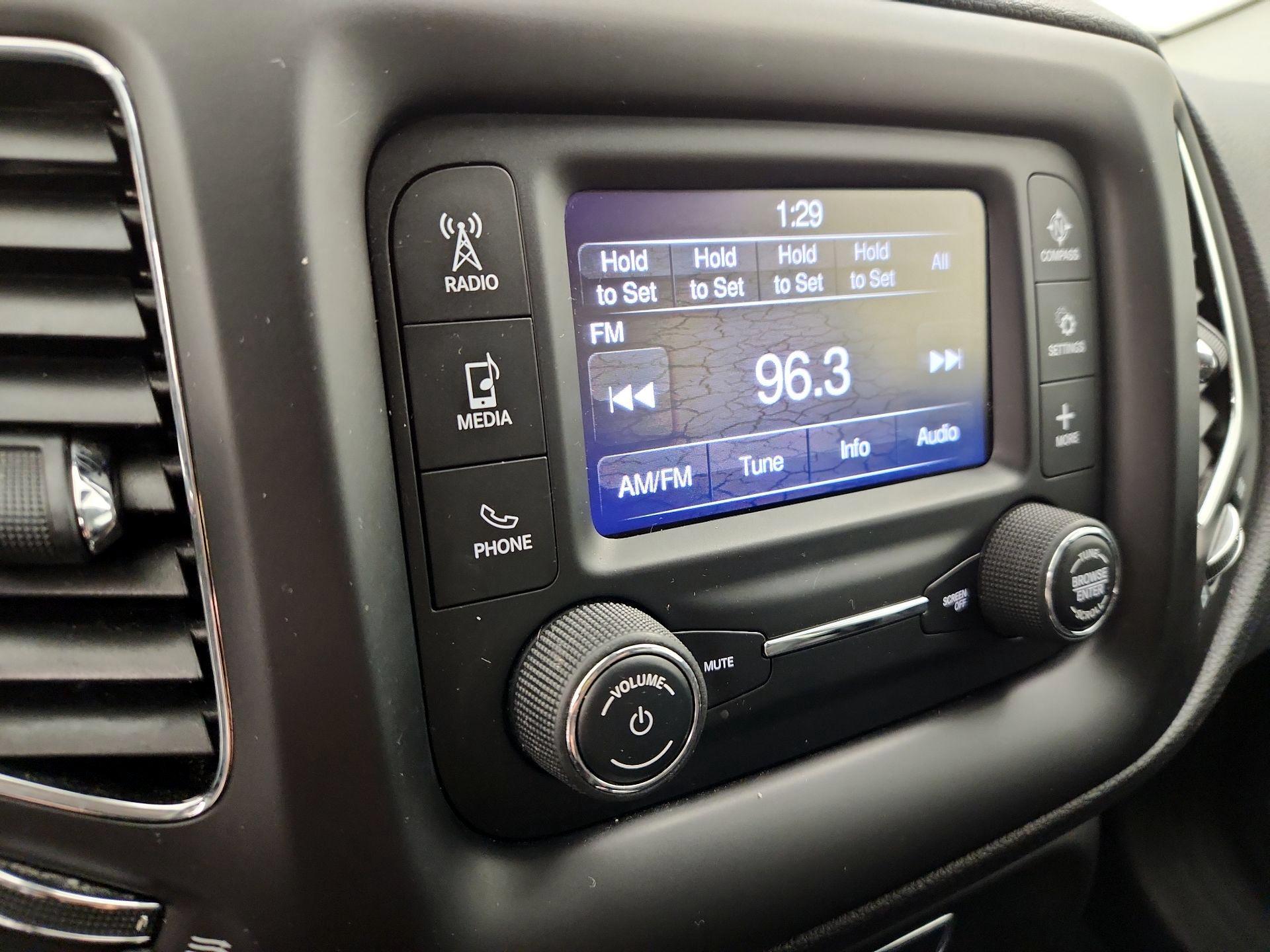 Thumbnail: 2018 Jeep Compass - 15