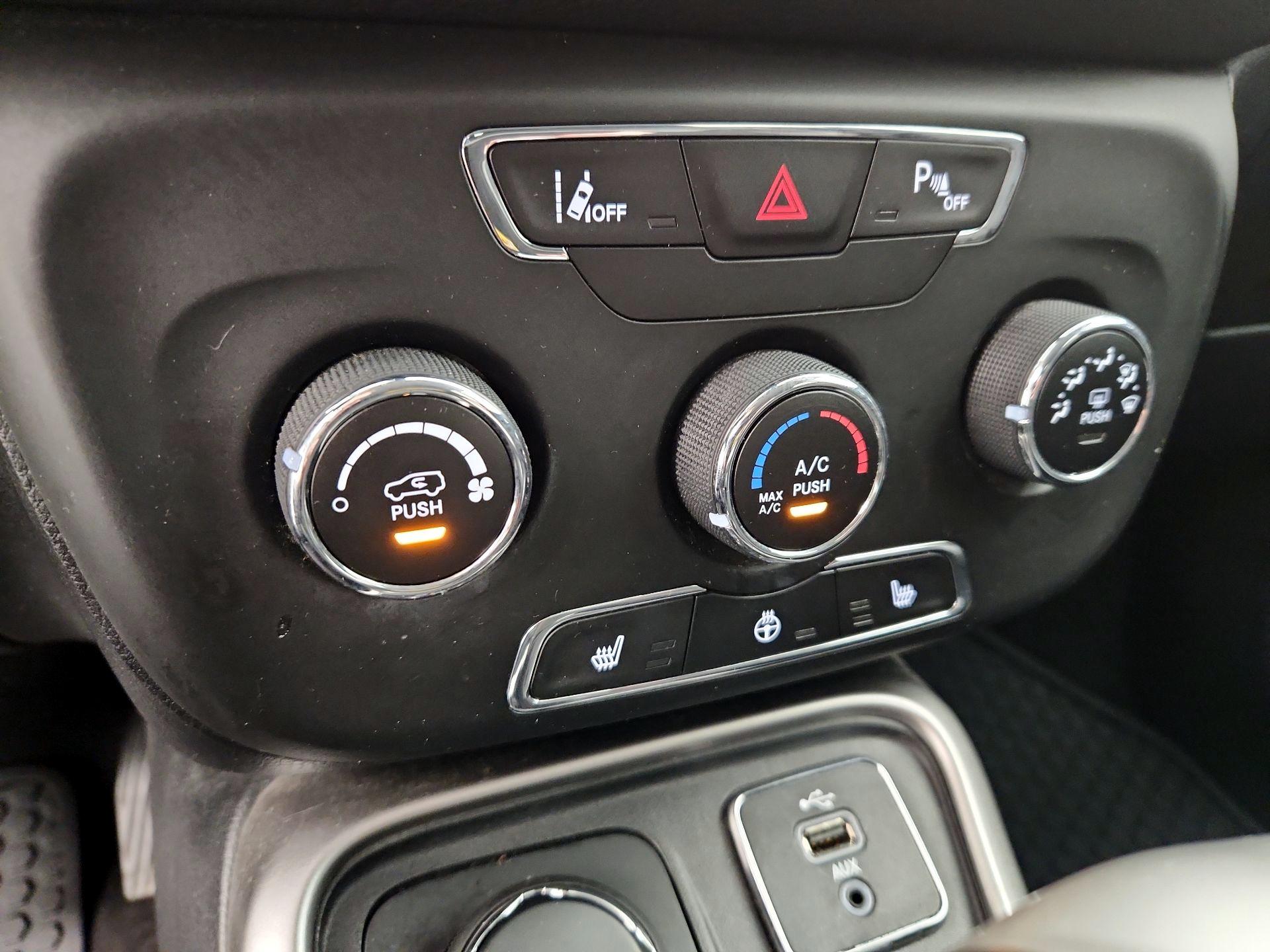 Thumbnail: 2018 Jeep Compass - 16
