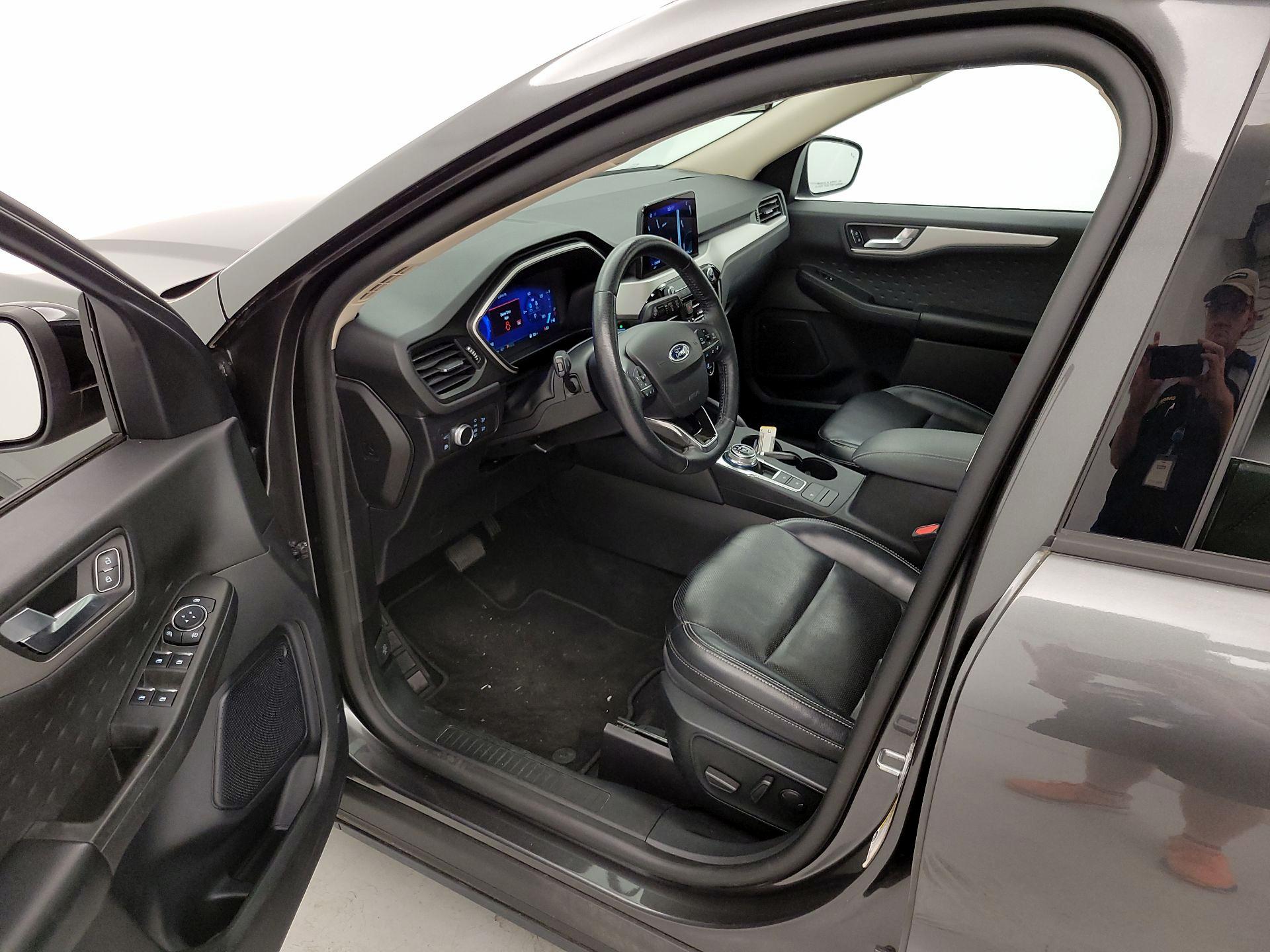 Thumbnail: 2020 Ford Escape - 11