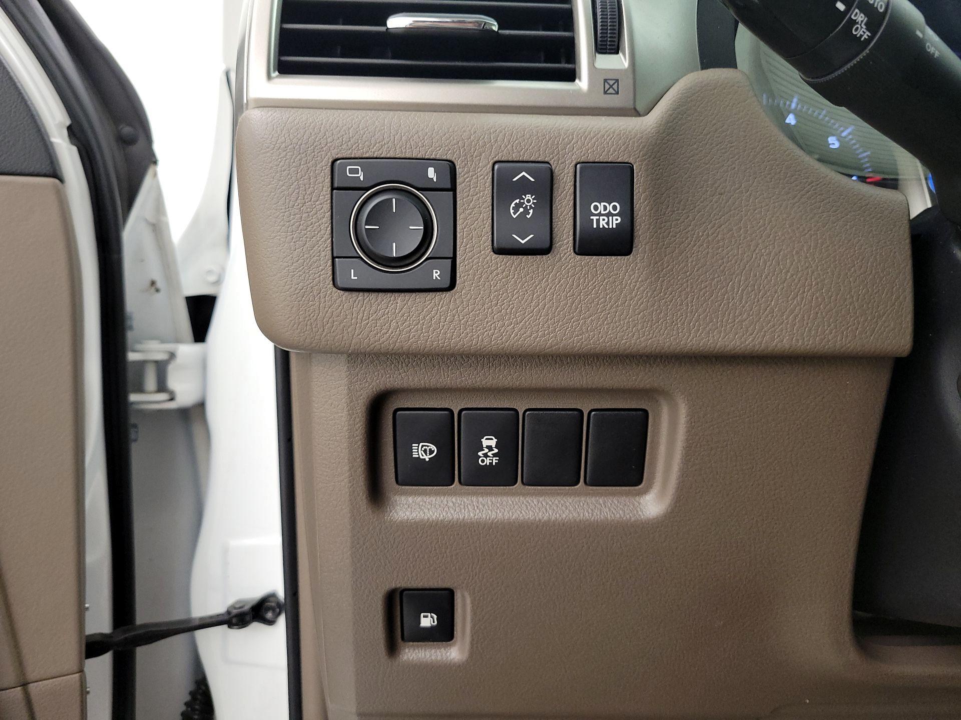 Thumbnail: 2018 Lexus GX - 13