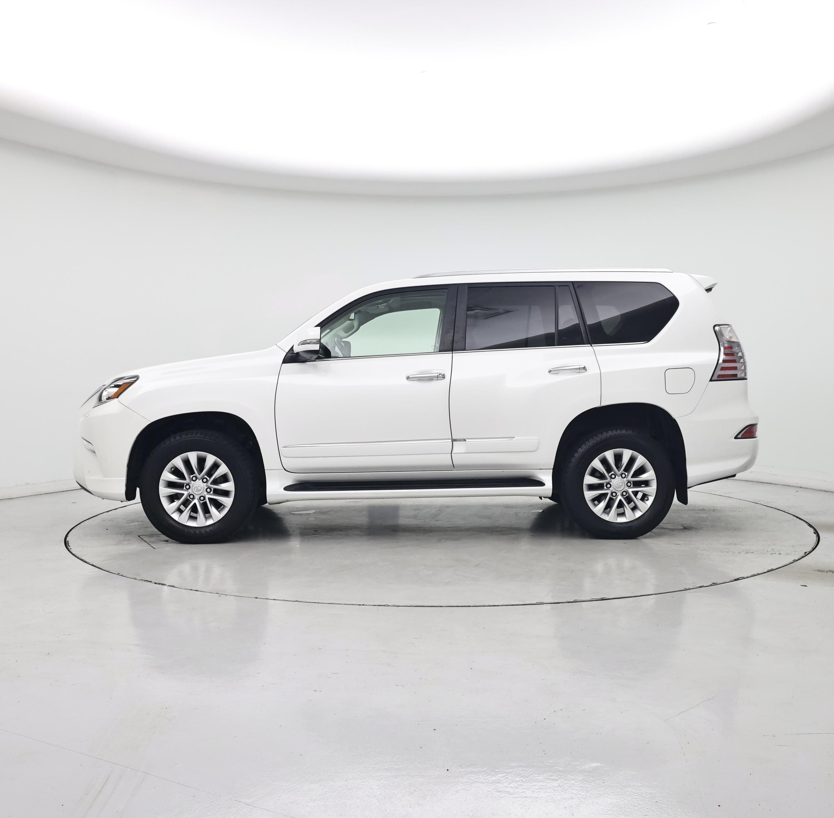 Thumbnail: 2018 Lexus GX - 3