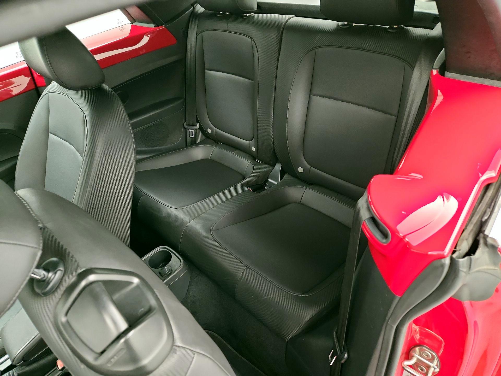 Thumbnail: 2015 Volkswagen Beetle - 18