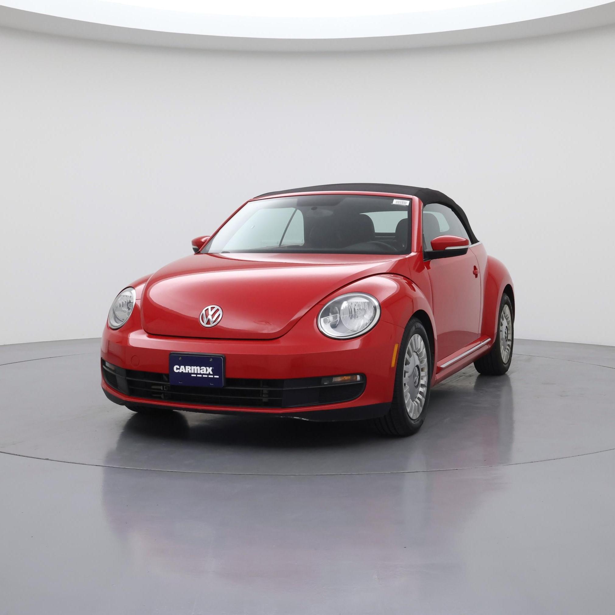 Thumbnail: 2015 Volkswagen Beetle - 4