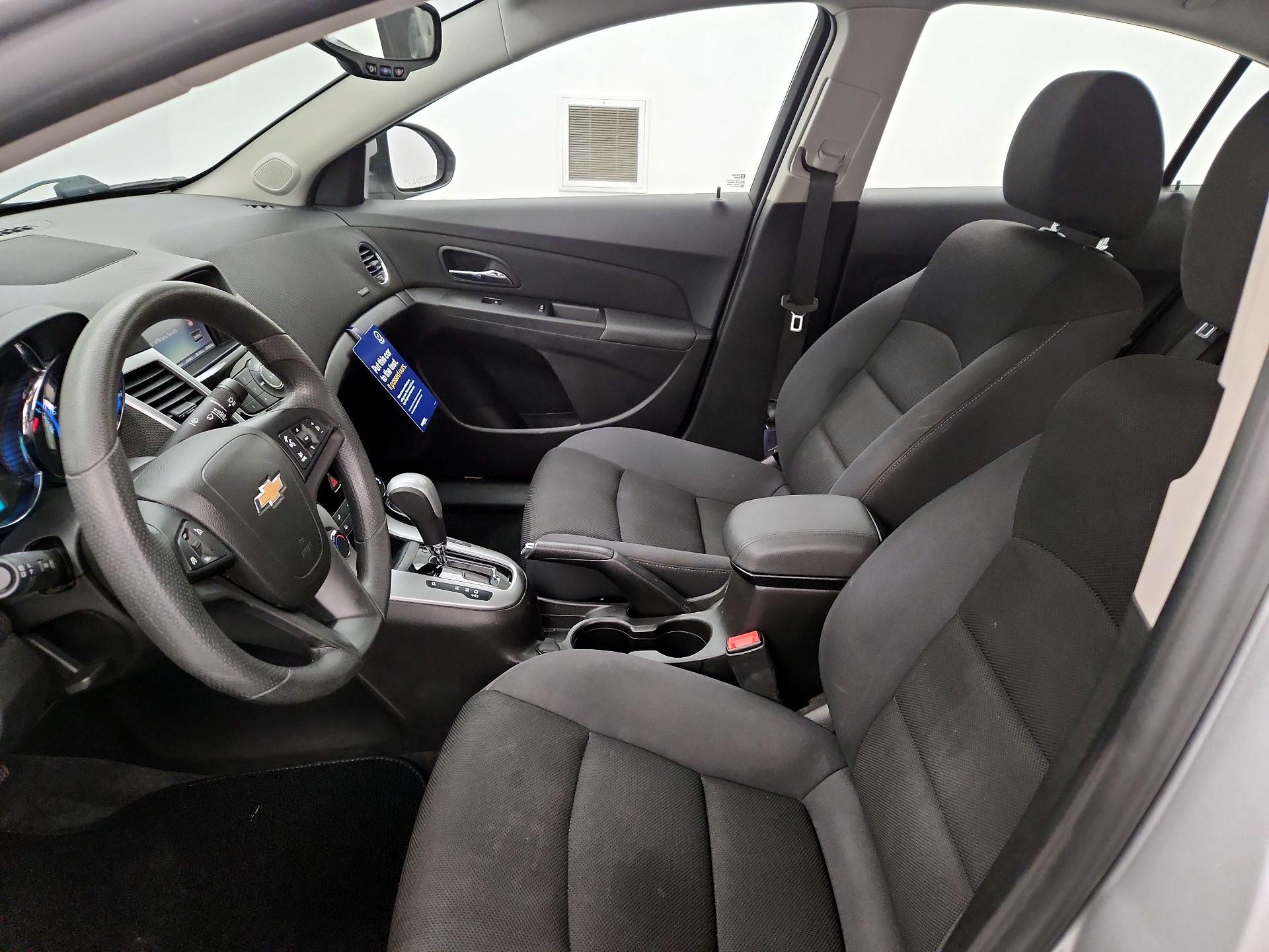 Thumbnail: 2015 Chevrolet Cruze - 11