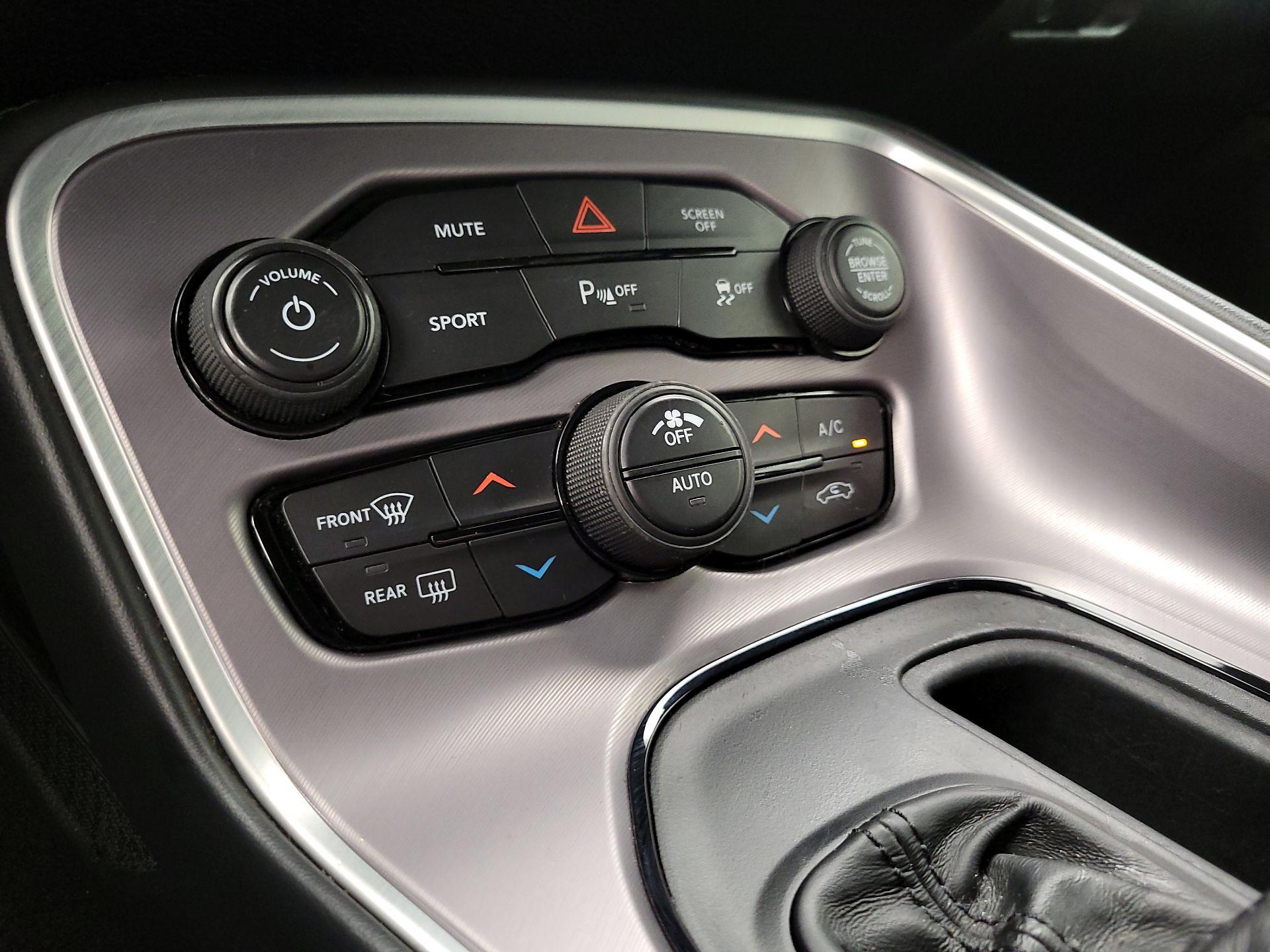 Thumbnail: 2022 Dodge Challenger - 16