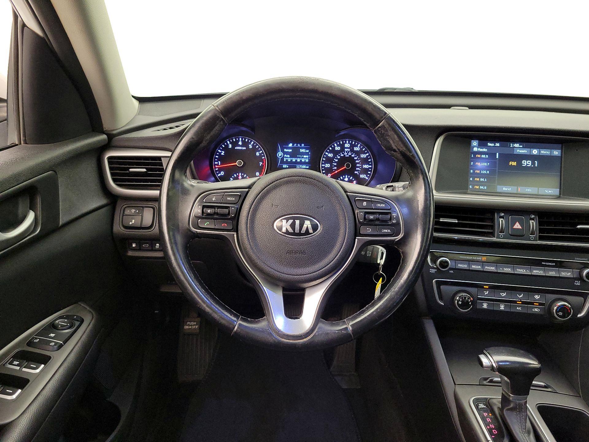 Thumbnail: 2018 Kia Optima - 10