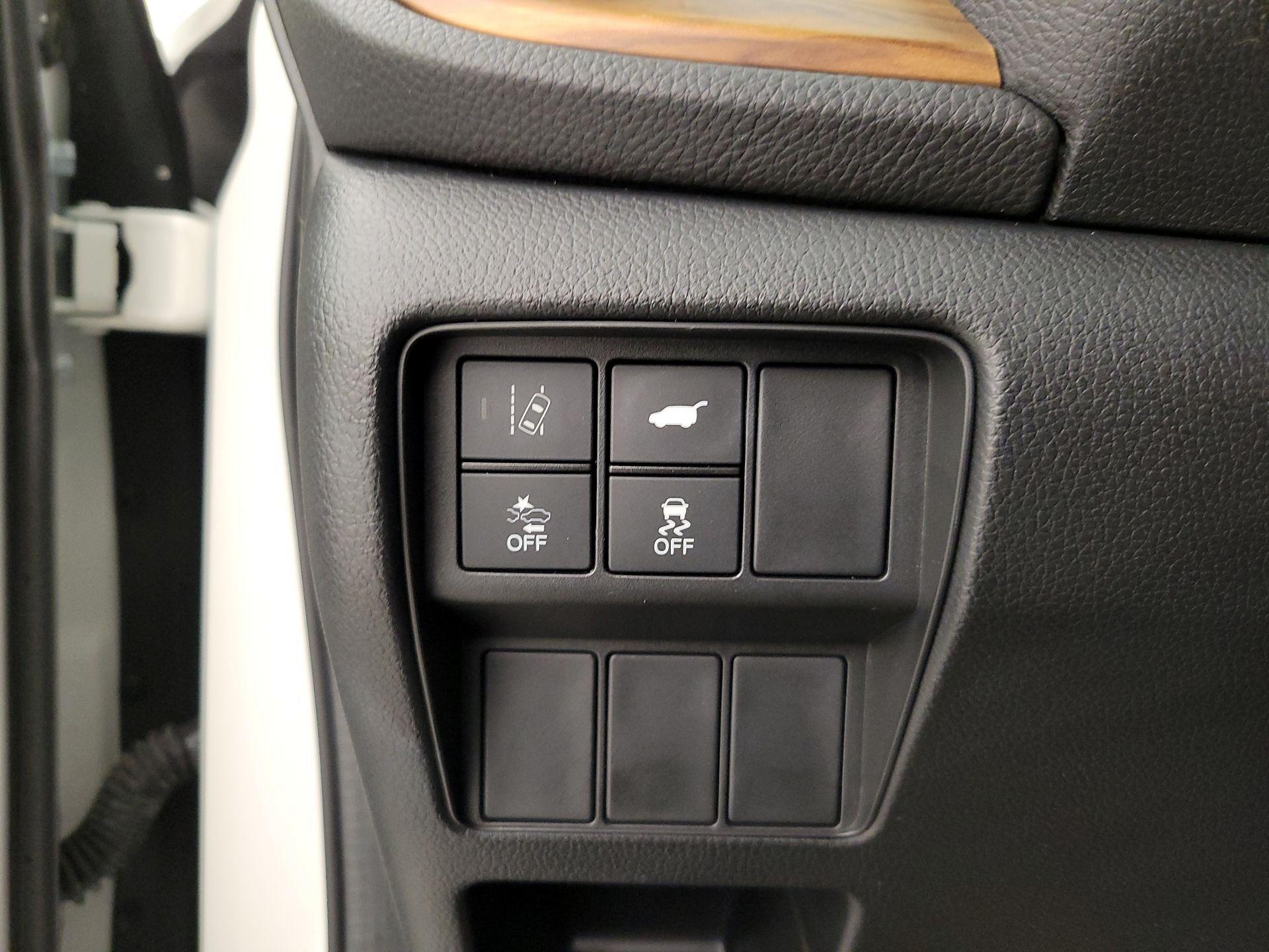 Thumbnail: 2018 Honda CR-V - 13