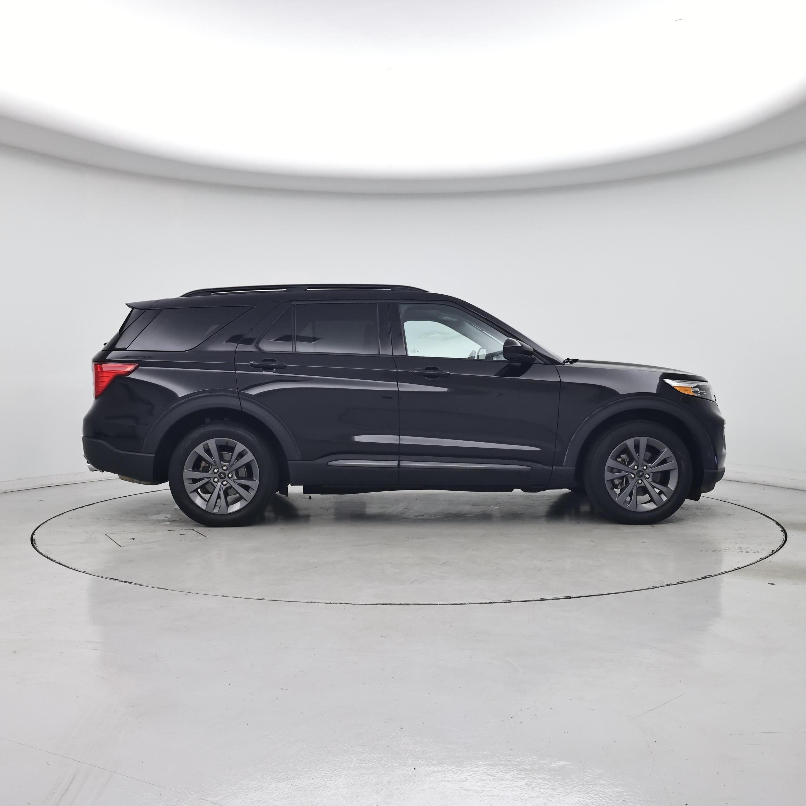 Thumbnail: 2023 Ford Explorer - 7