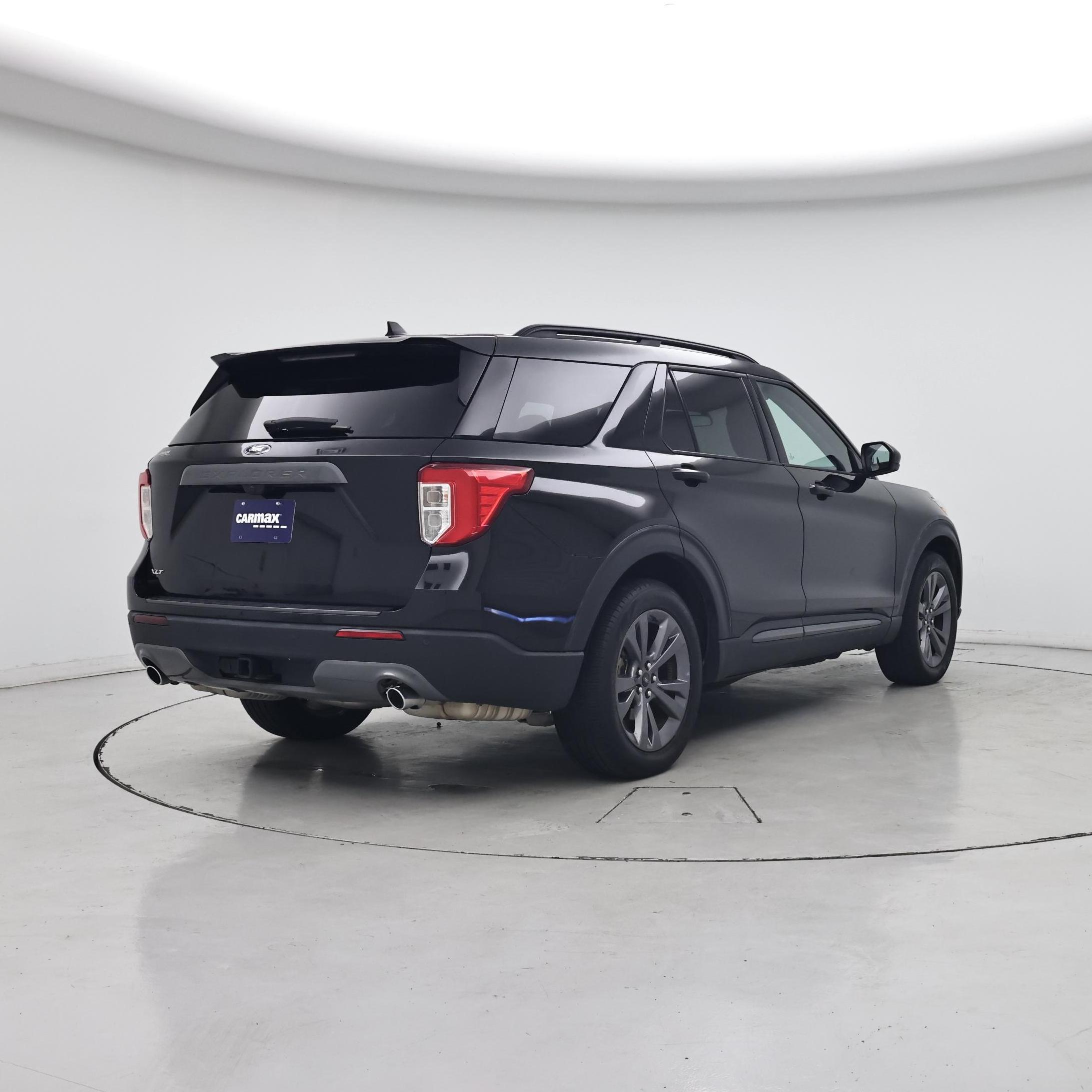 Thumbnail: 2023 Ford Explorer - 8