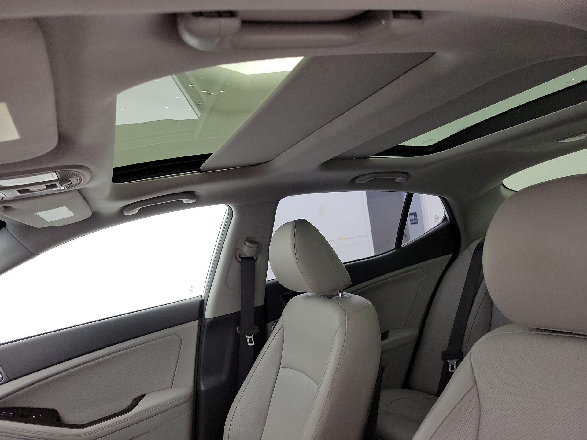 Thumbnail: 2014 Kia Optima - 19