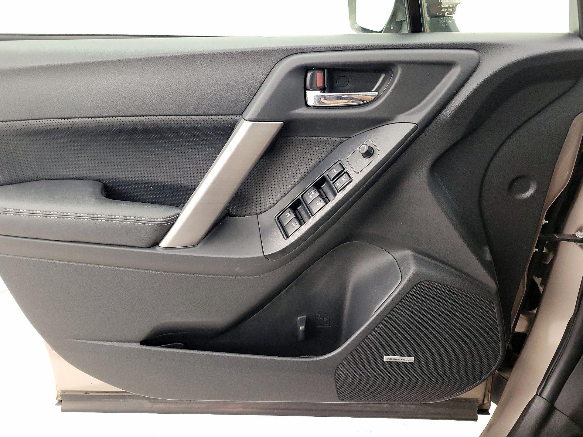 Thumbnail: 2015 Subaru Forester - 12