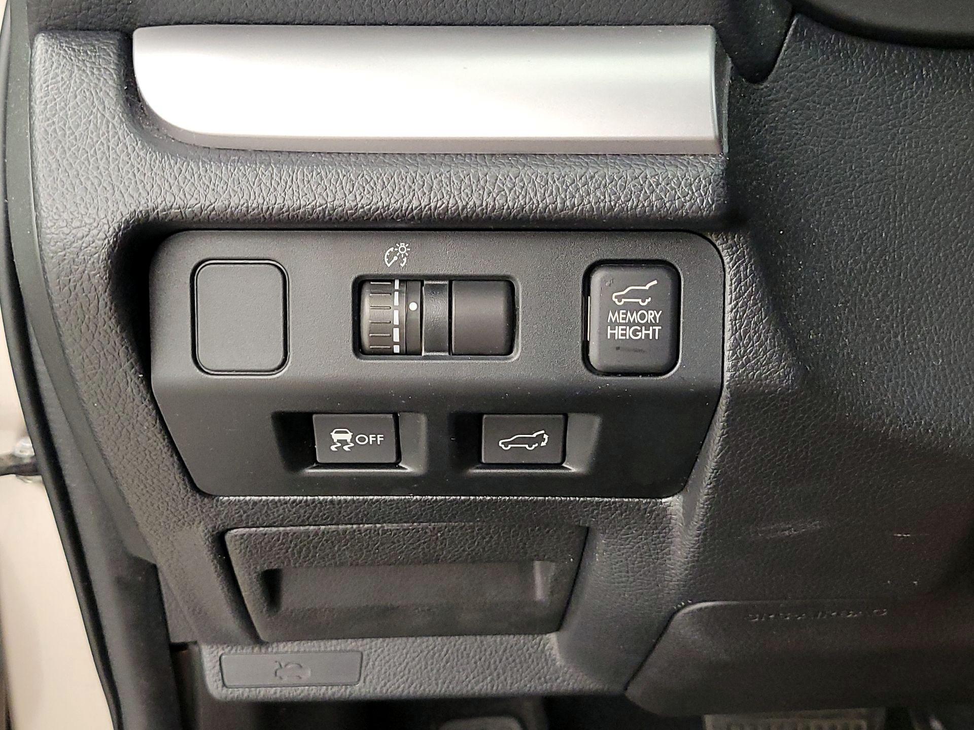Thumbnail: 2015 Subaru Forester - 13