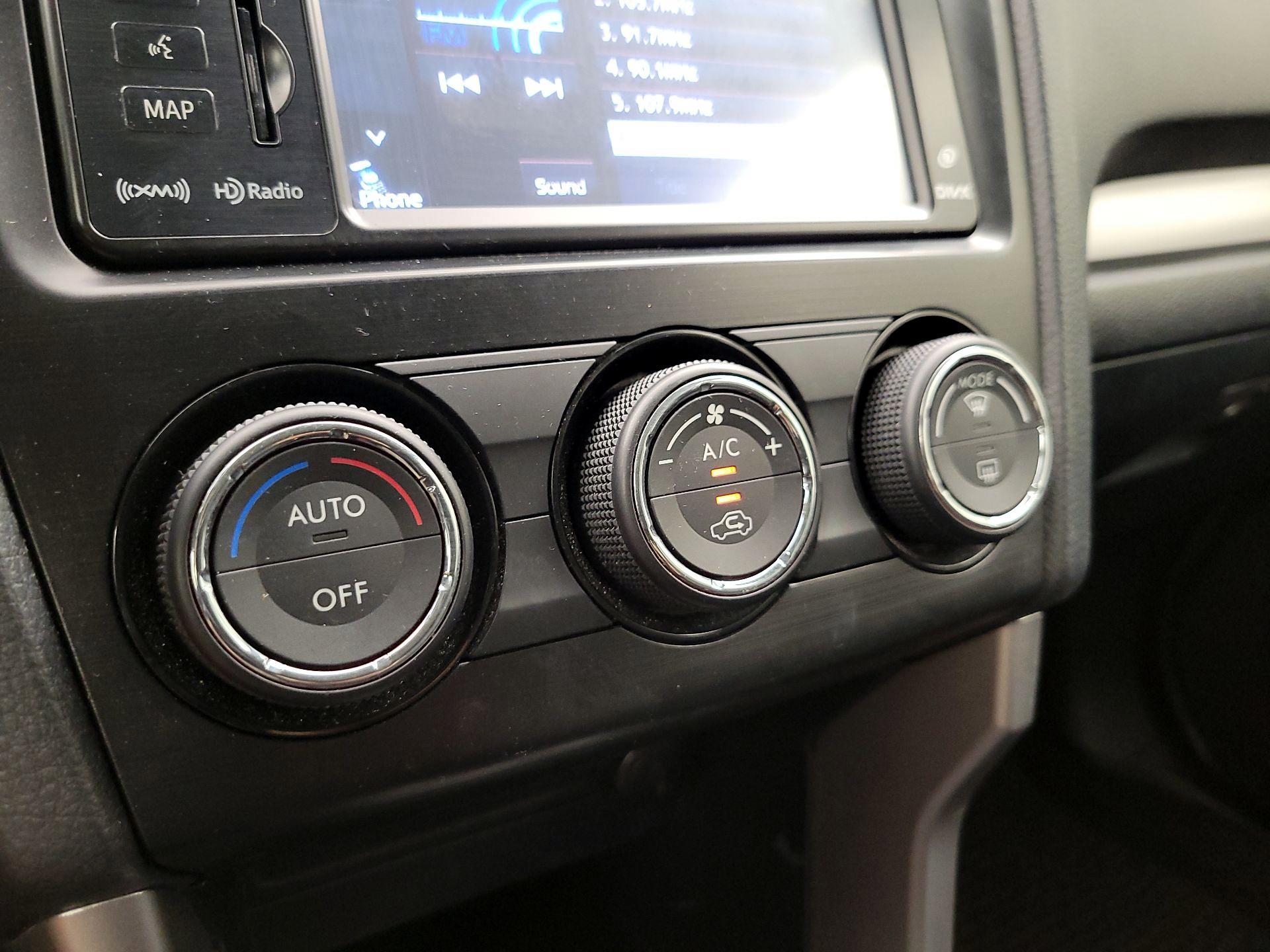 Thumbnail: 2015 Subaru Forester - 17