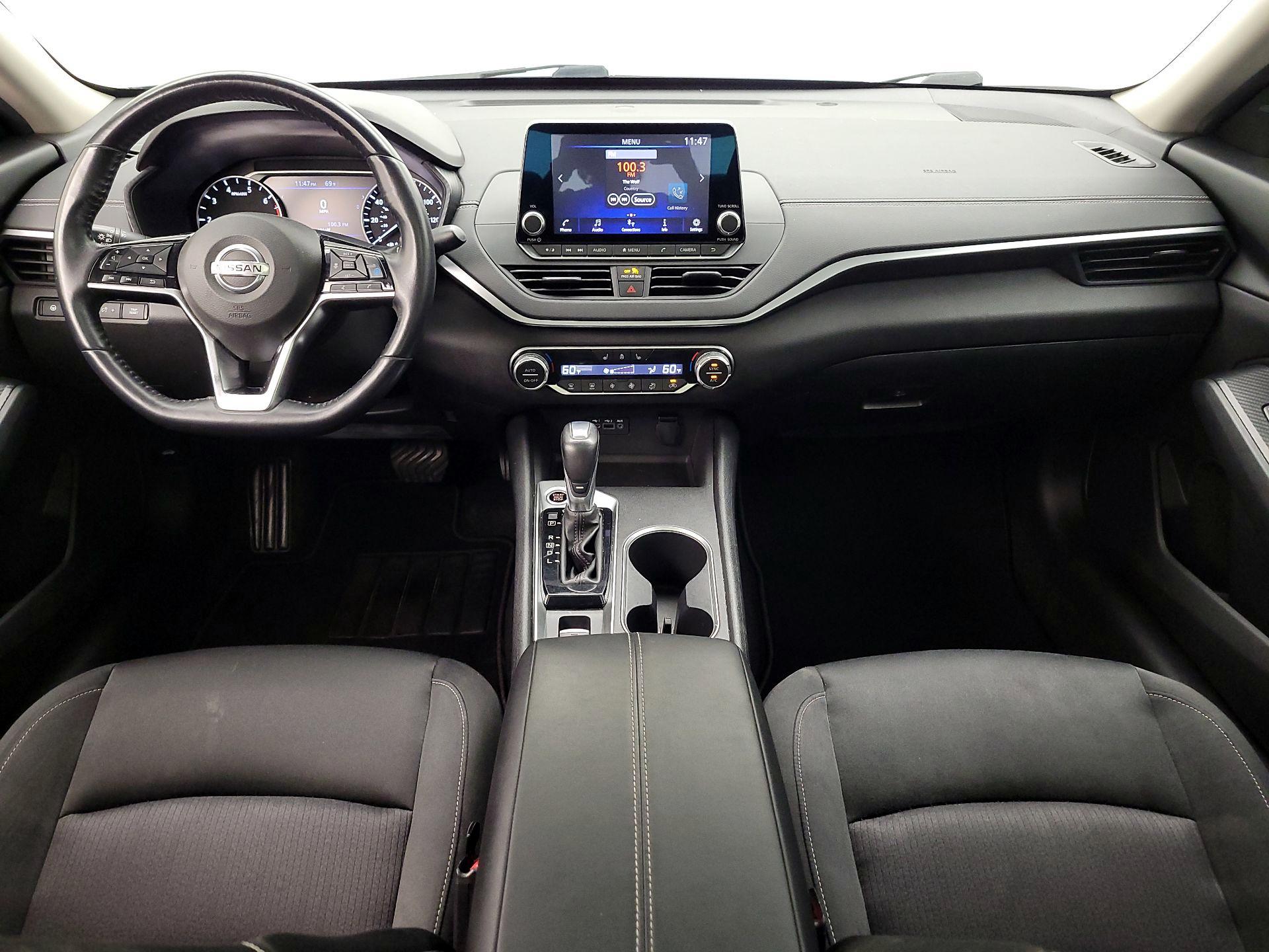 Thumbnail: 2019 Nissan Altima - 9