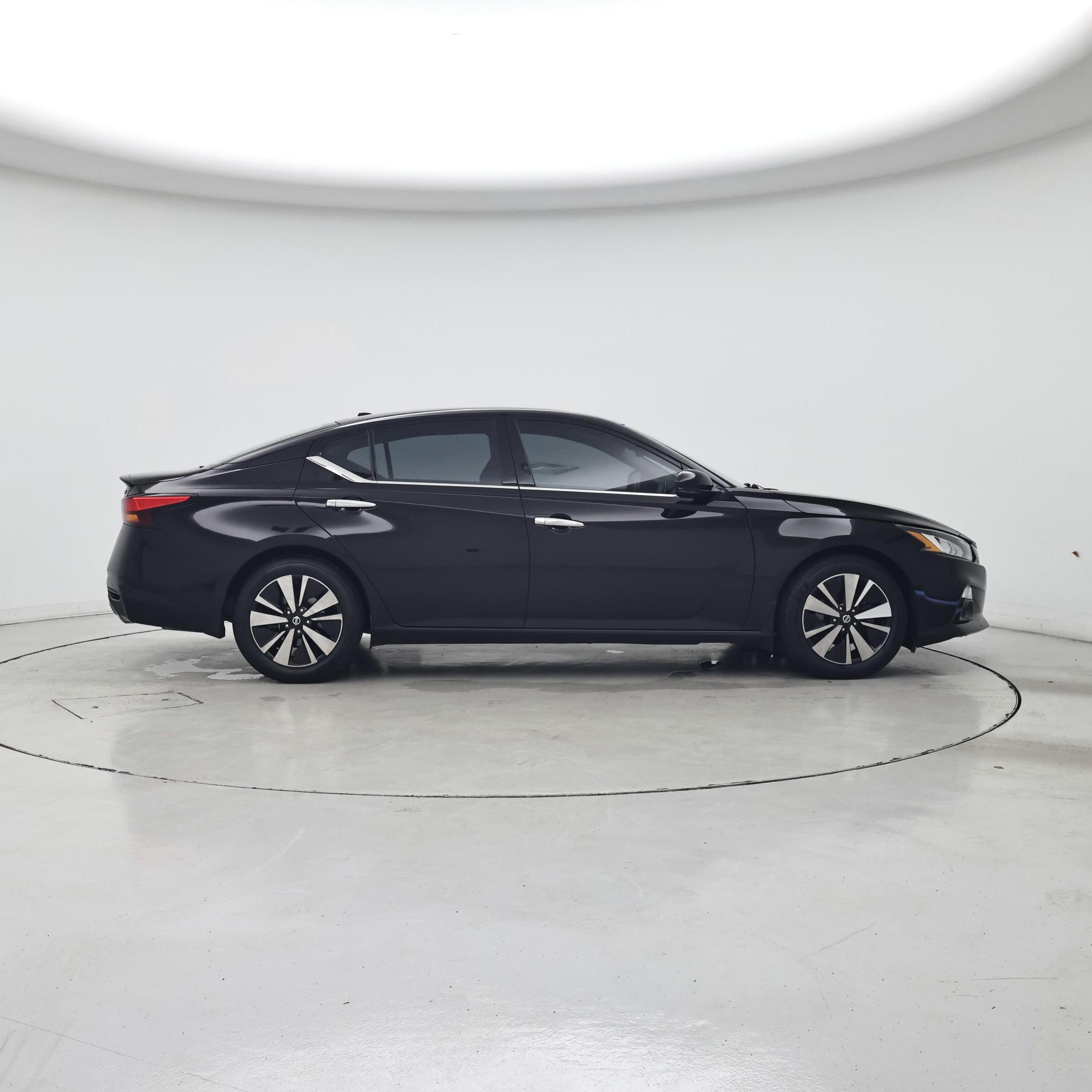 Thumbnail: 2019 Nissan Altima - 7