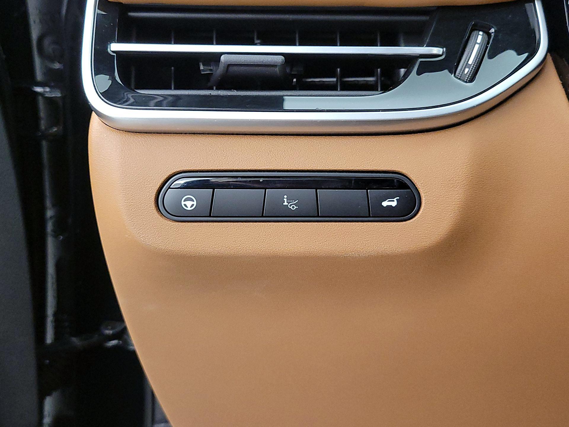 Thumbnail: 2022 INFINITI QX60 - 13