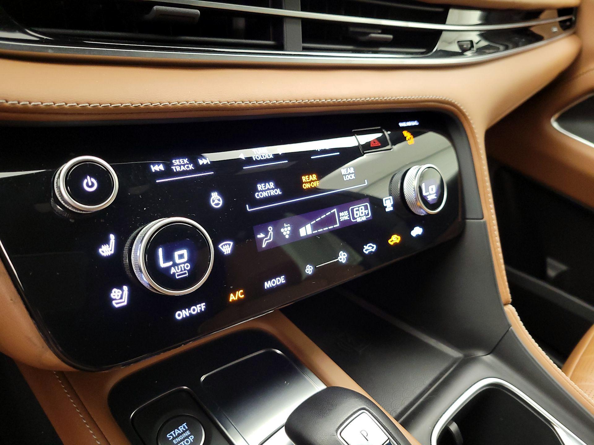 Thumbnail: 2022 INFINITI QX60 - 17