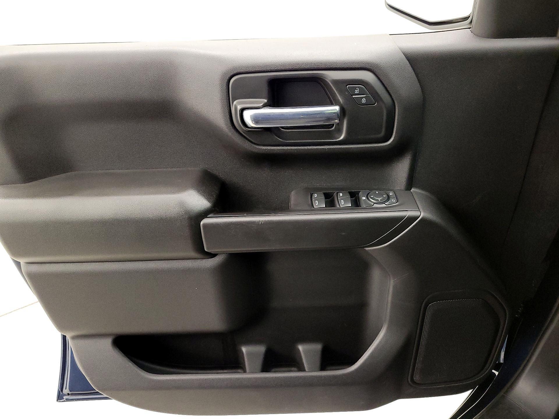 Thumbnail: 2021 Chevrolet Silverado 1500 - 12