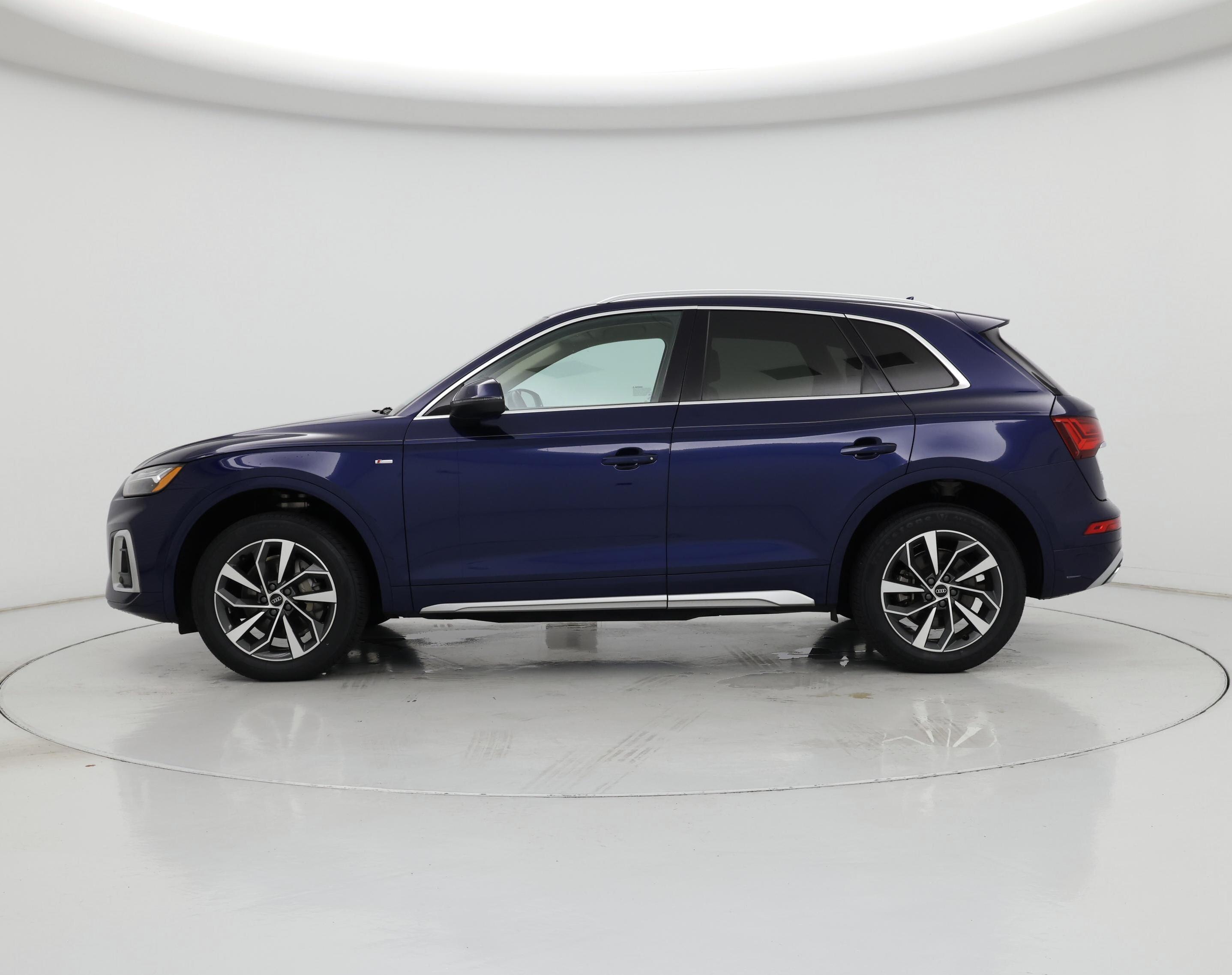 Thumbnail: 2022 Audi Q5 - 3