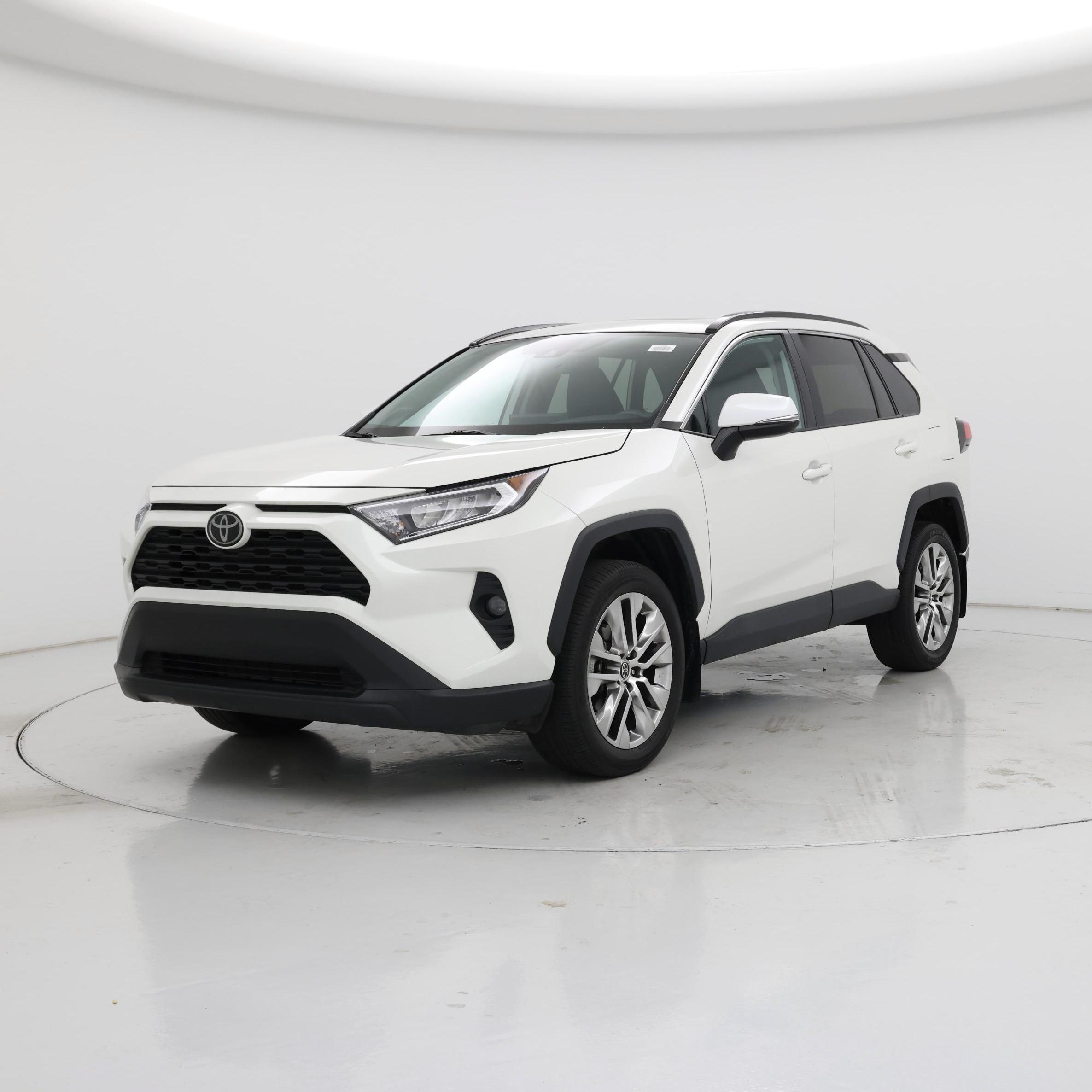 Thumbnail: 2021 Toyota RAV4 - 4