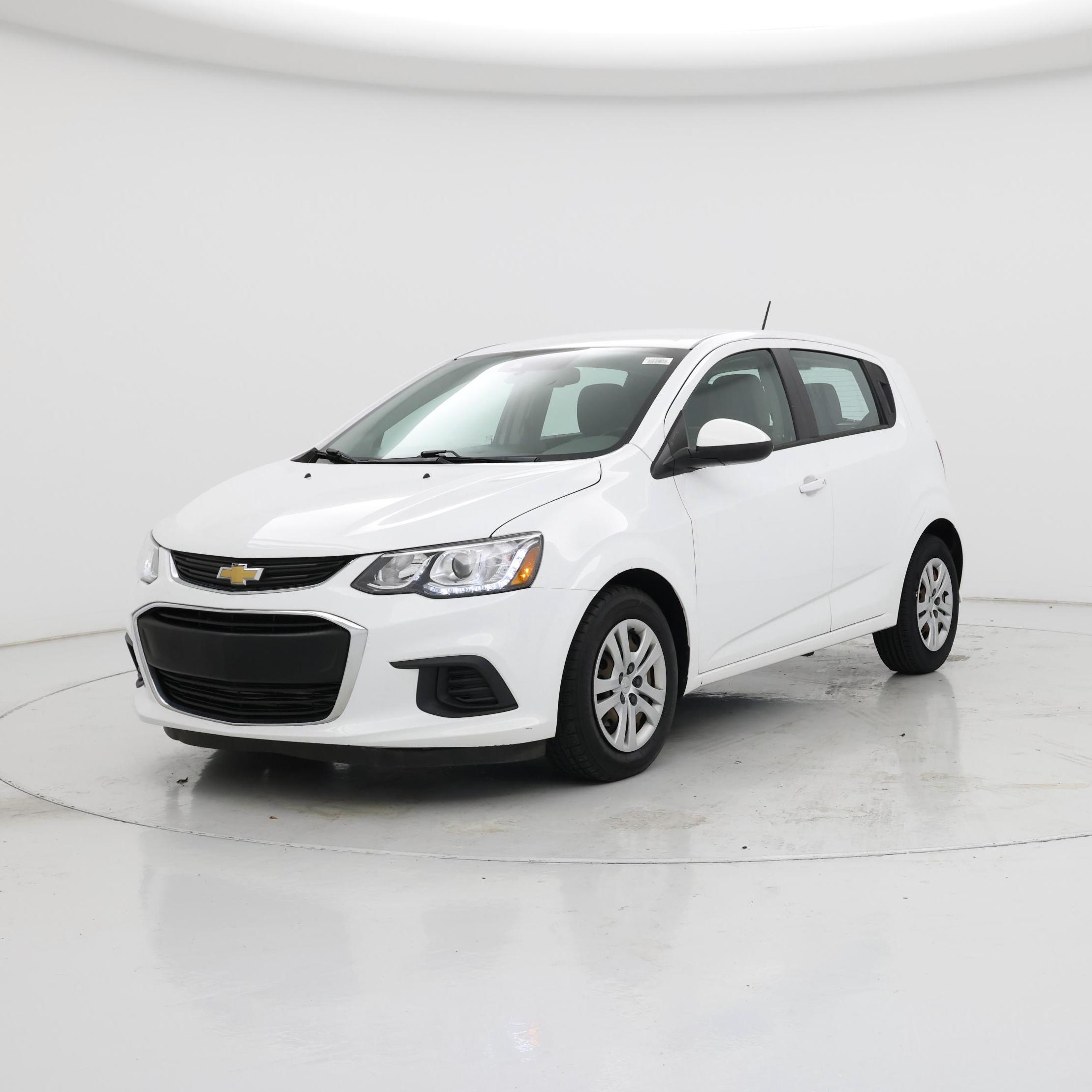 Thumbnail: 2020 Chevrolet Sonic - 4