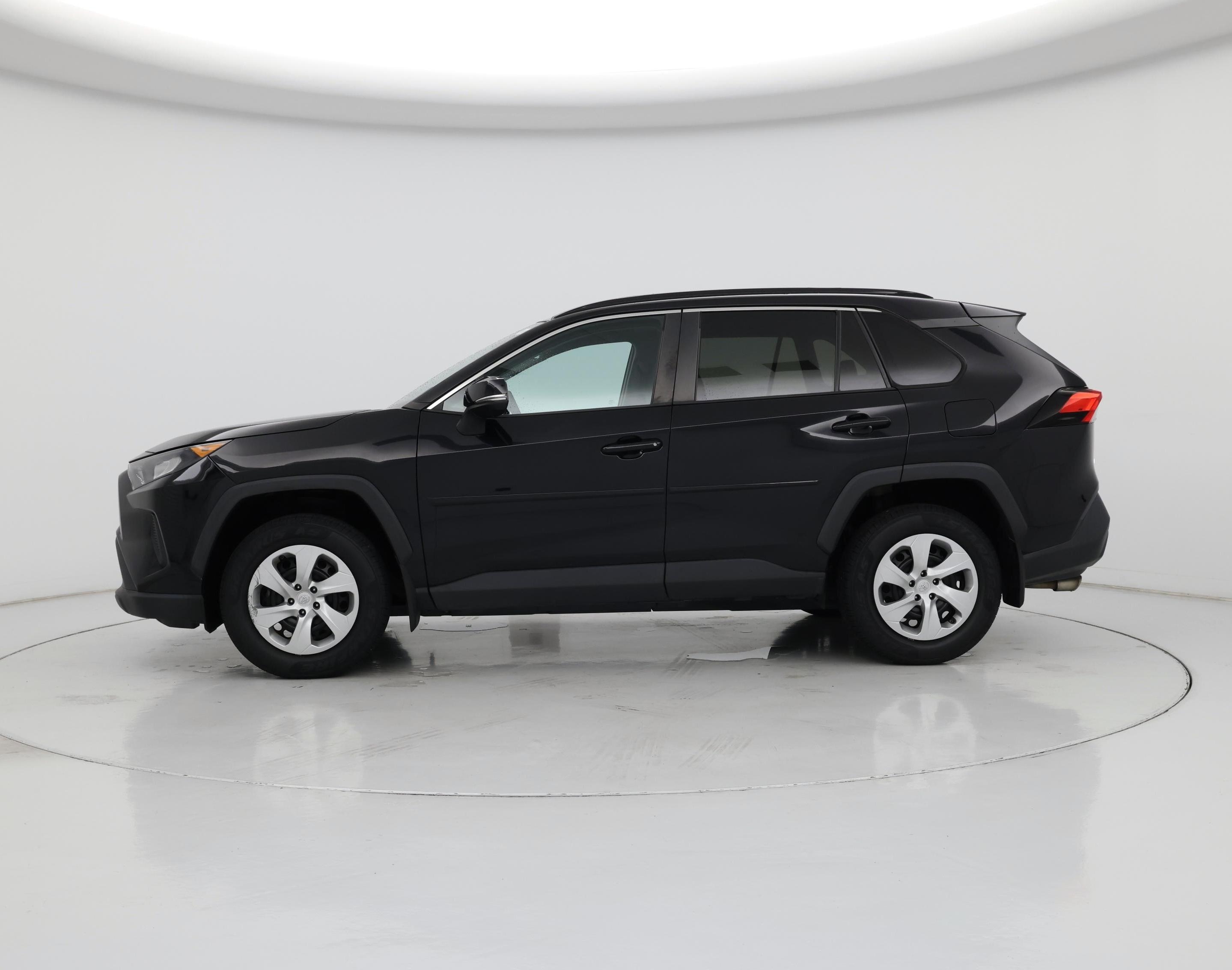 Thumbnail: 2020 Toyota RAV4 - 3
