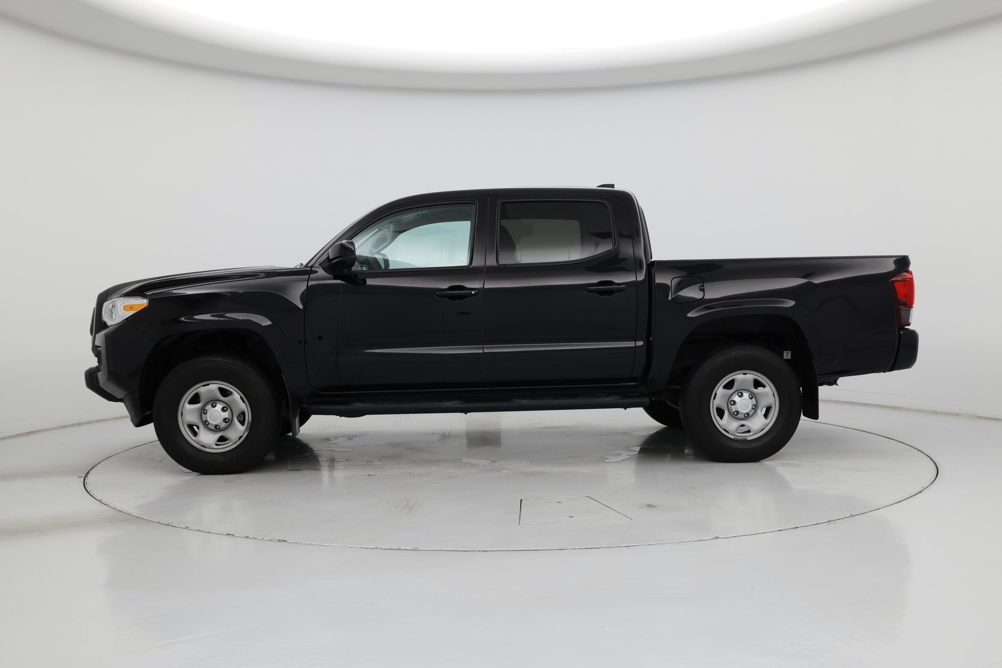 Thumbnail: 2022 Toyota Tacoma - 3