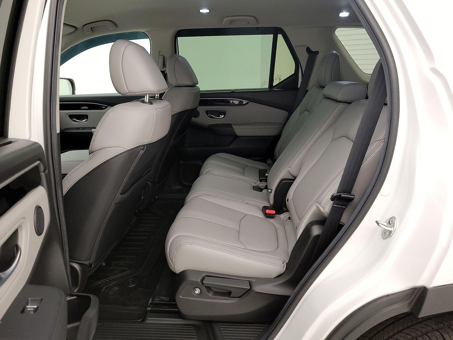 Thumbnail: 2025 Honda Pilot - 19