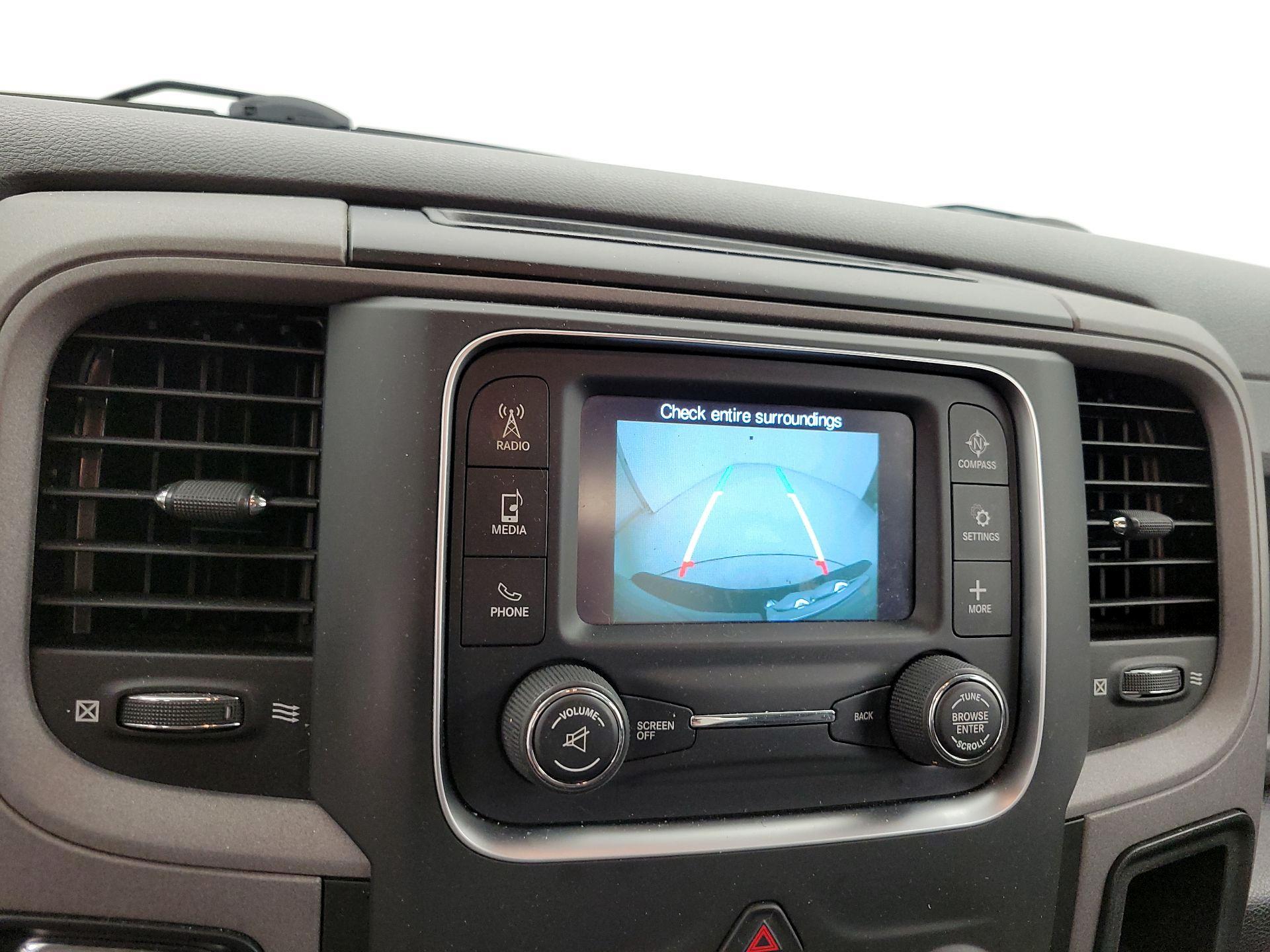 Thumbnail: 2019 RAM 1500 Classic - 14