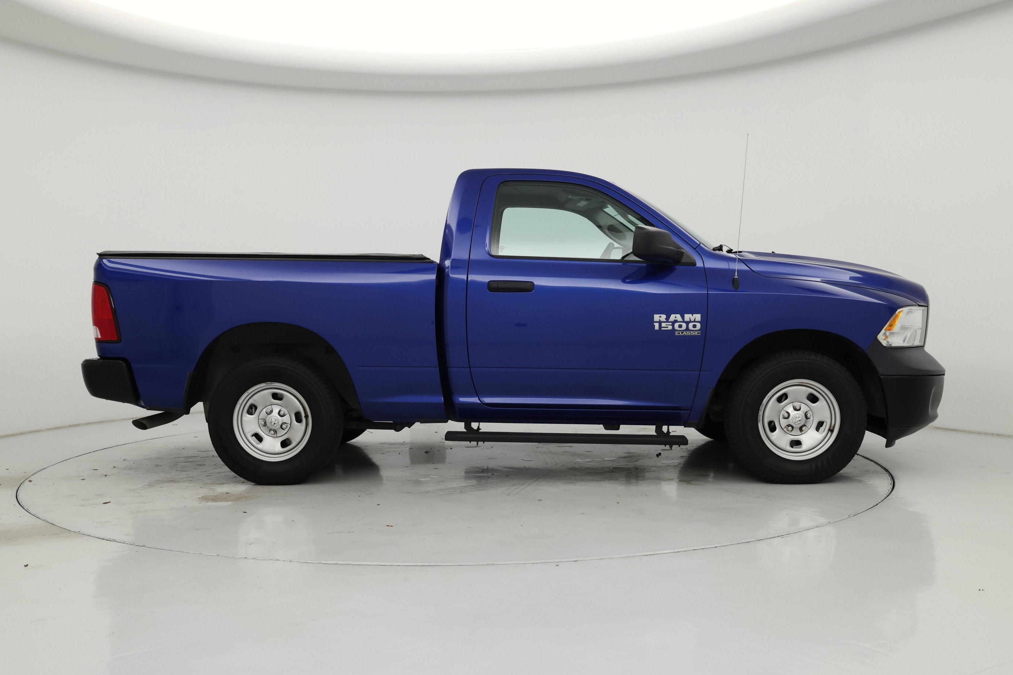 Thumbnail: 2019 RAM 1500 Classic - 7