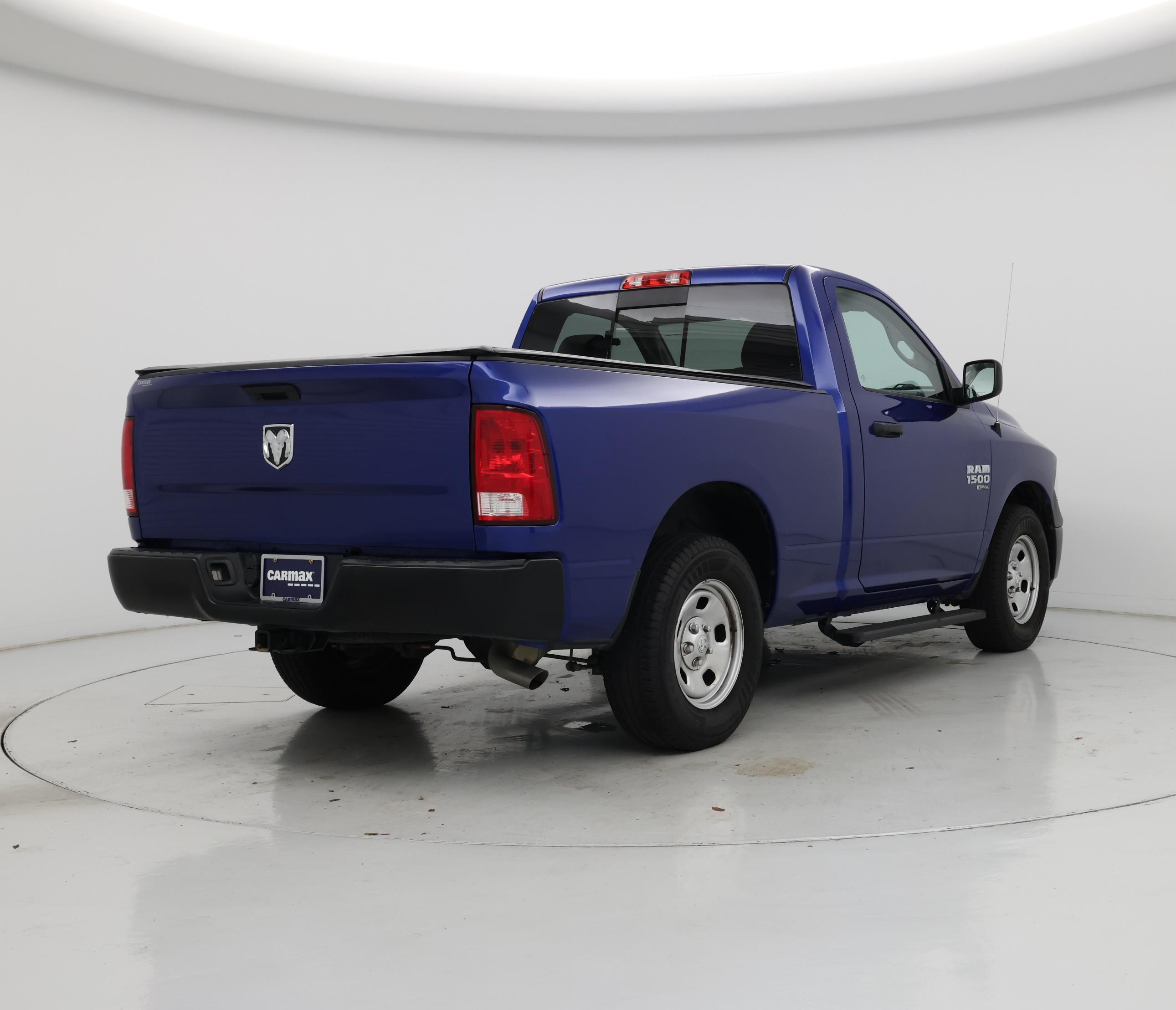 Thumbnail: 2019 RAM 1500 Classic - 8