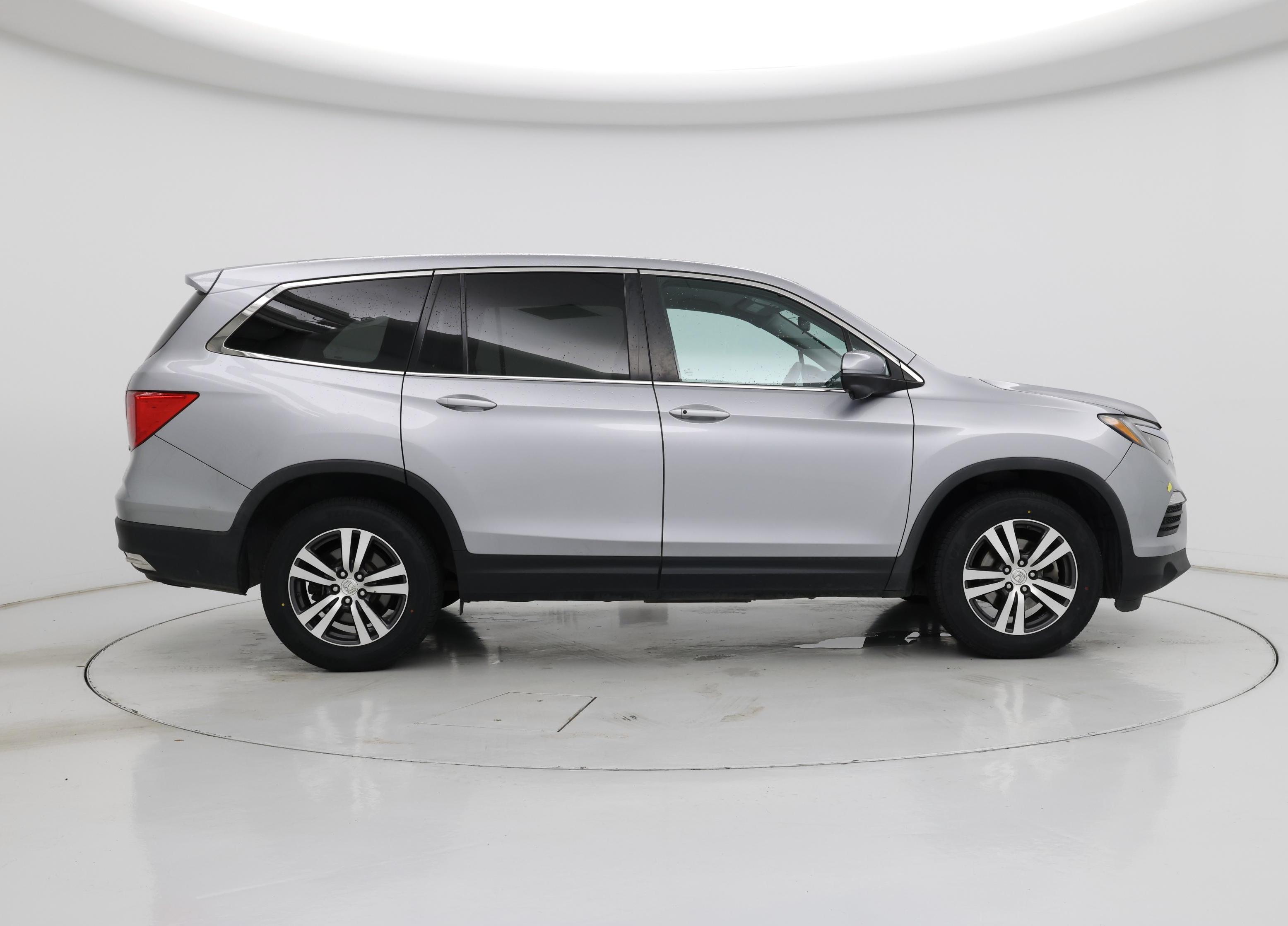 Thumbnail: 2018 Honda Pilot - 7