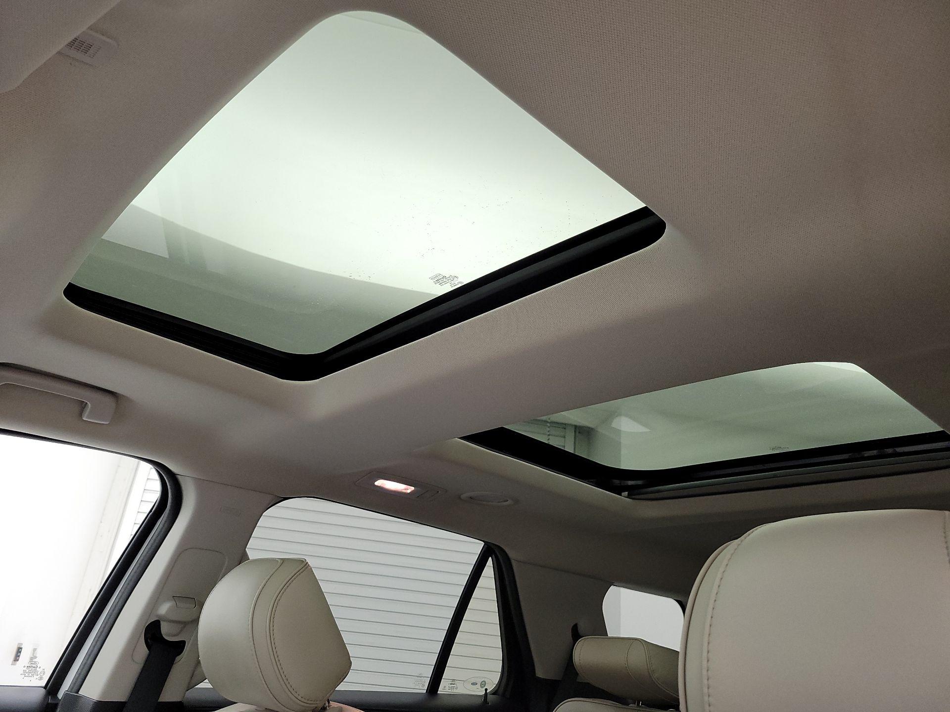 Thumbnail: 2016 Ford Explorer - 19