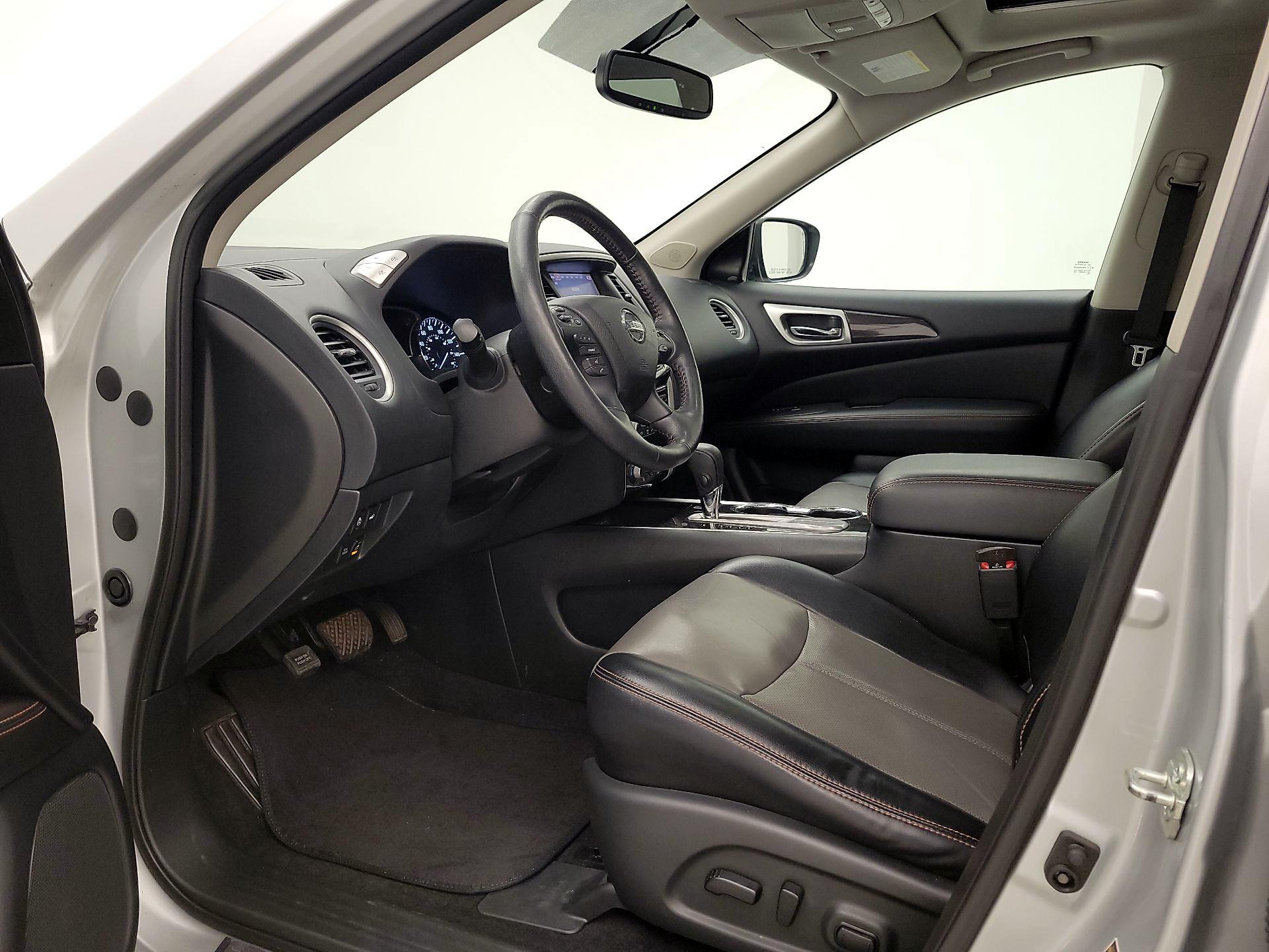 Thumbnail: 2020 Nissan Pathfinder - 11