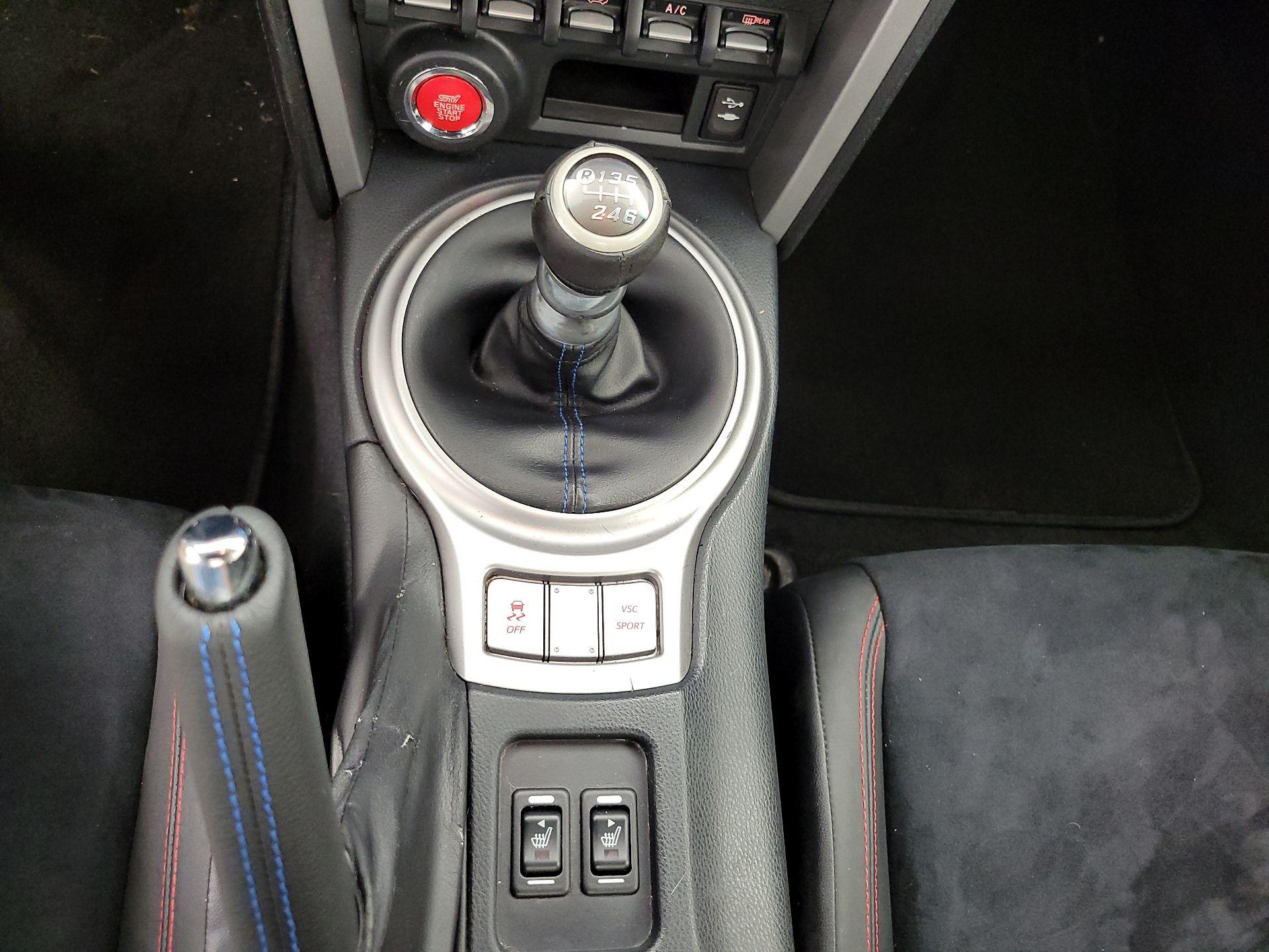 Thumbnail: 2015 Subaru BRZ - 17