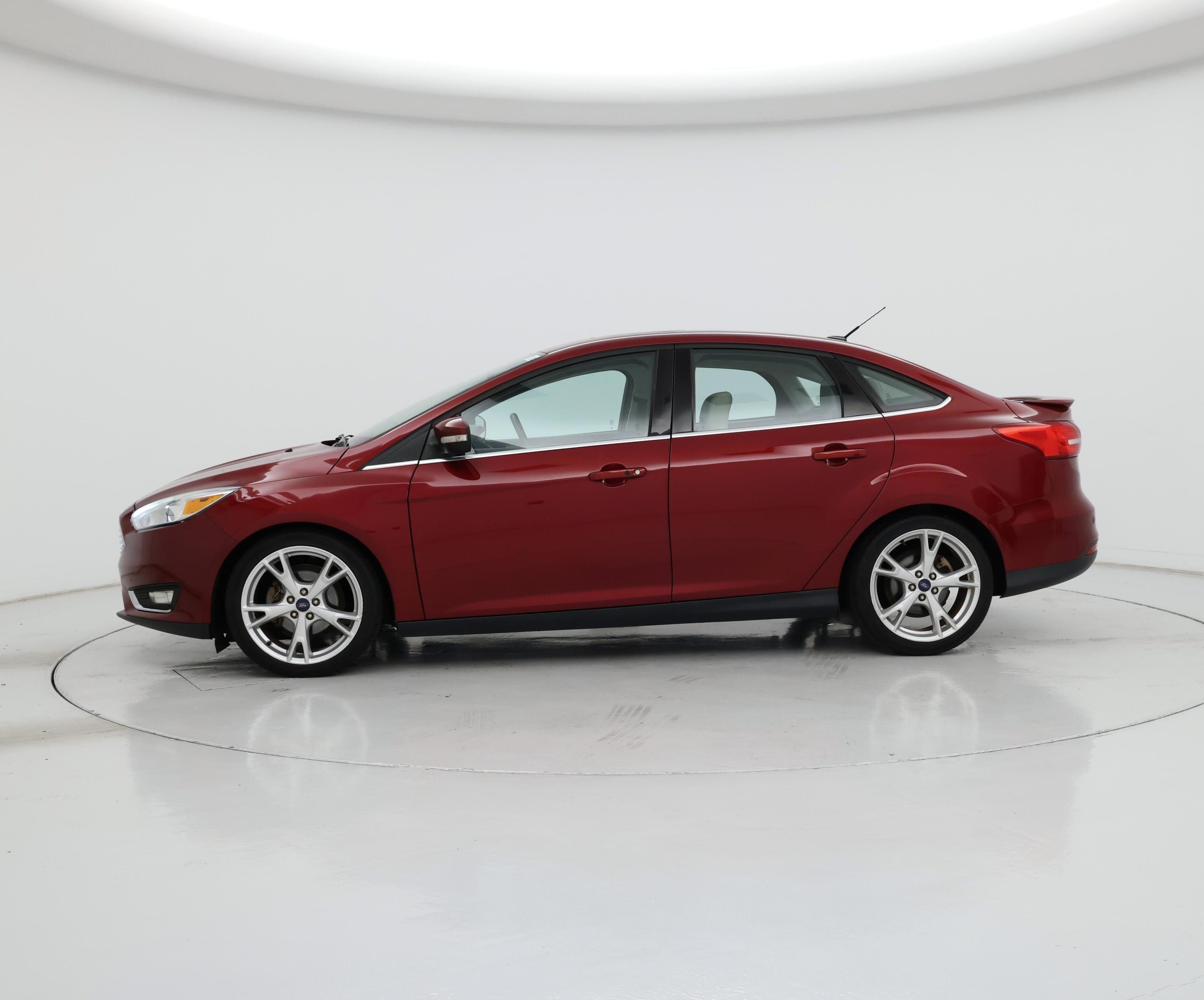 Thumbnail: 2016 Ford Focus - 3