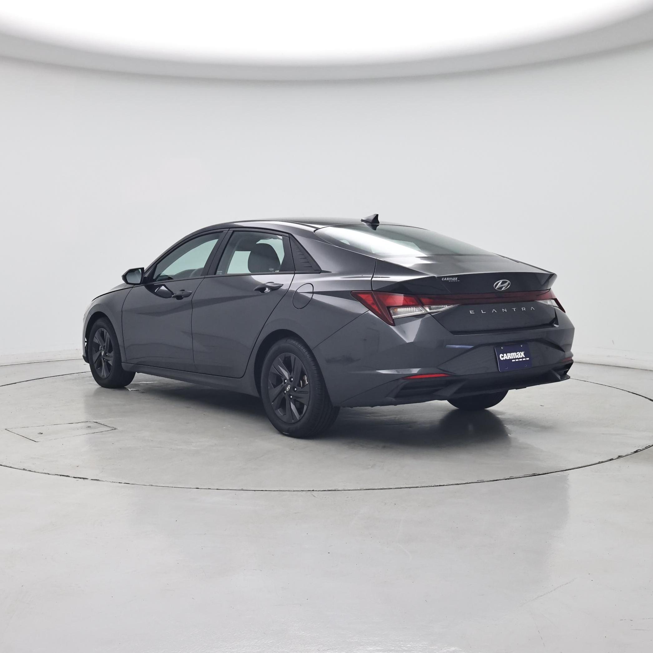 Thumbnail: 2022 Hyundai Elantra - 2