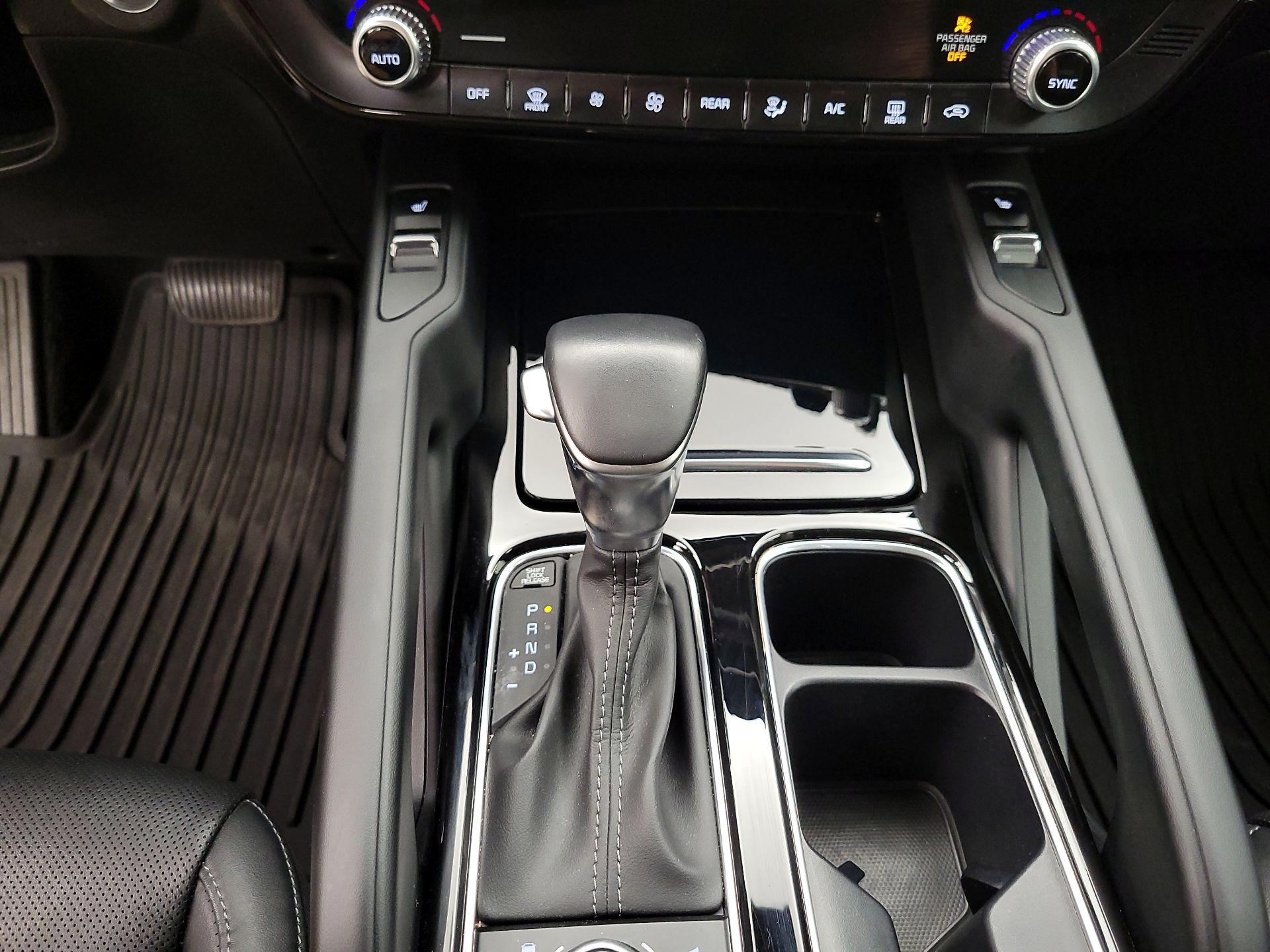 Thumbnail: 2023 Kia Telluride - 18