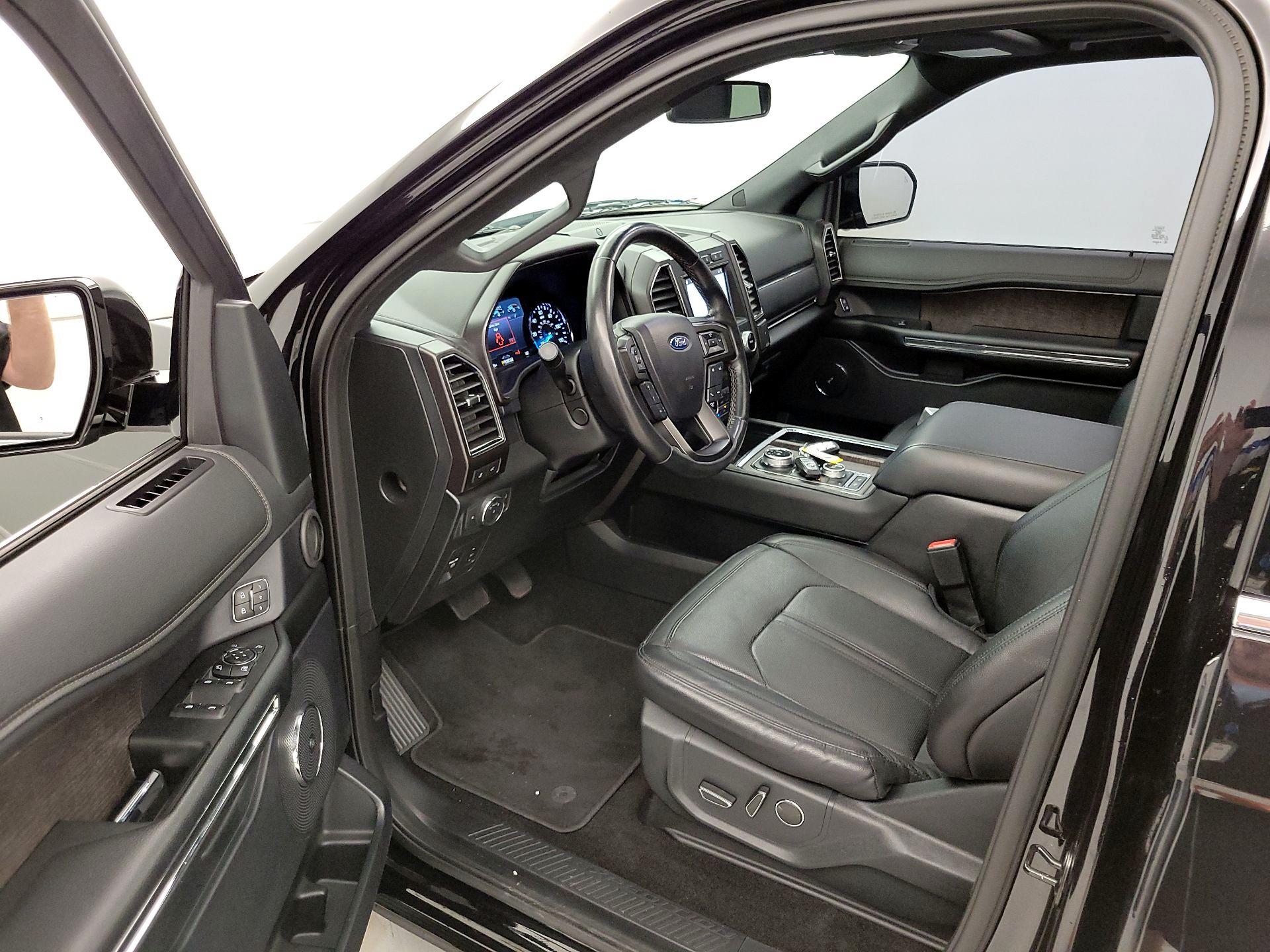 Thumbnail: 2019 Ford Expedition - 11