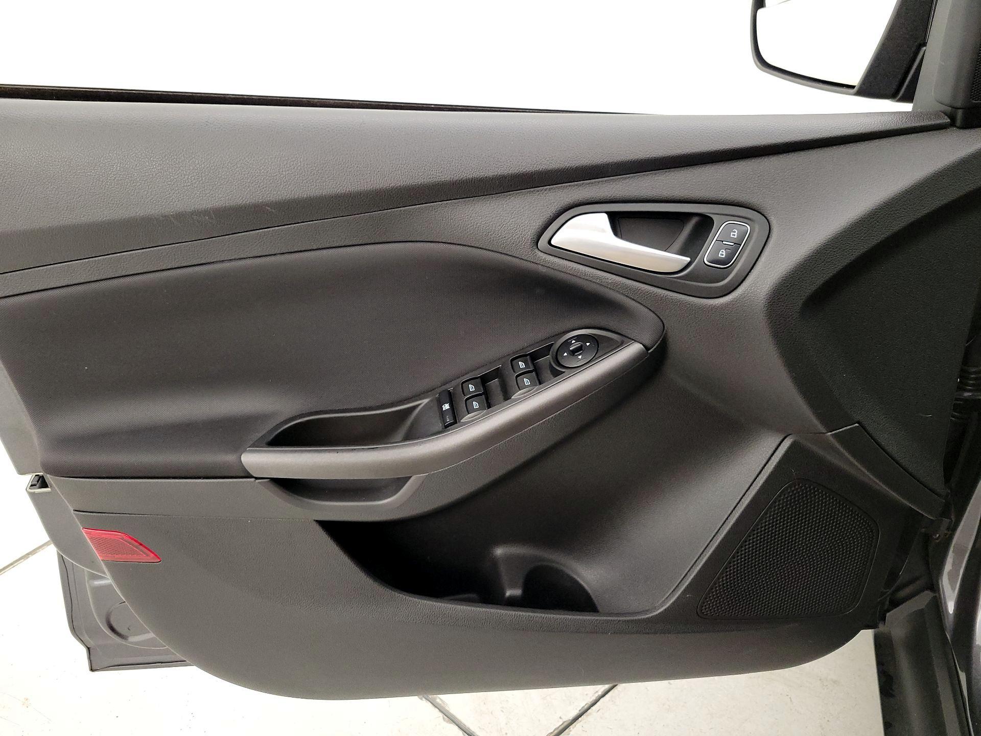 Thumbnail: 2018 Ford Focus - 12